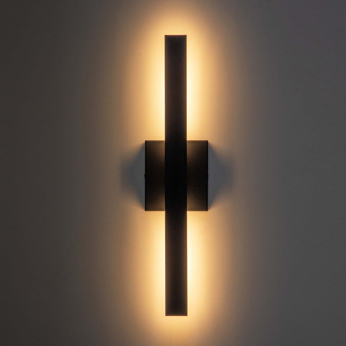 1-Light Modern 20" Aluminum Waterproof IP55 LED Outdoor Wall Light - 20"H