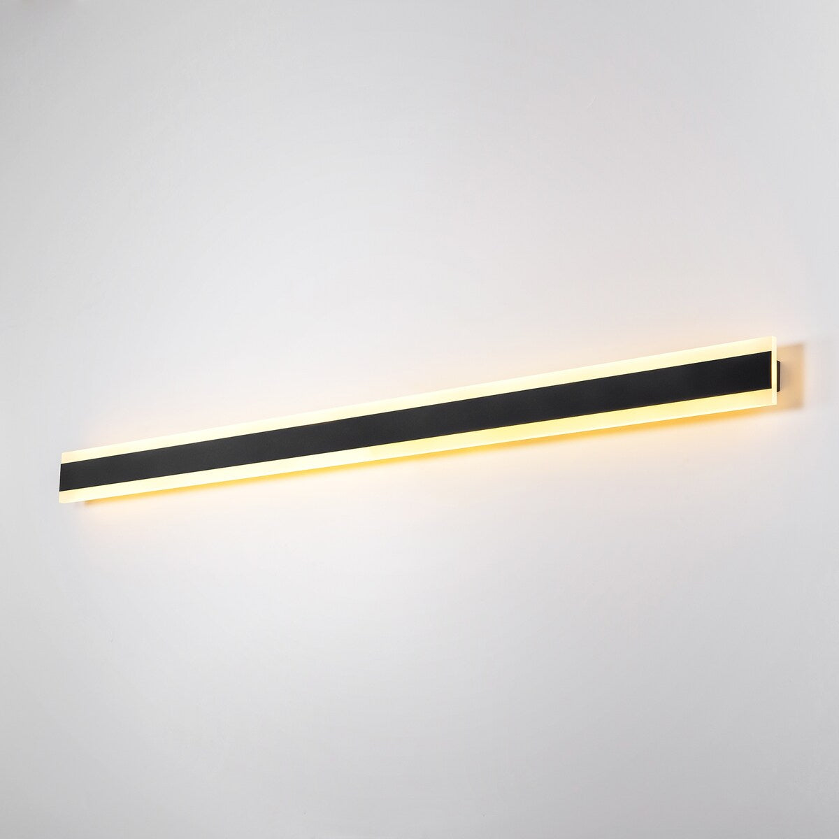 1-Light Modern Linear Strip Acrylic 3000K IP65 Integrated LED Warm Light Waterproof Outdoor Wall Light