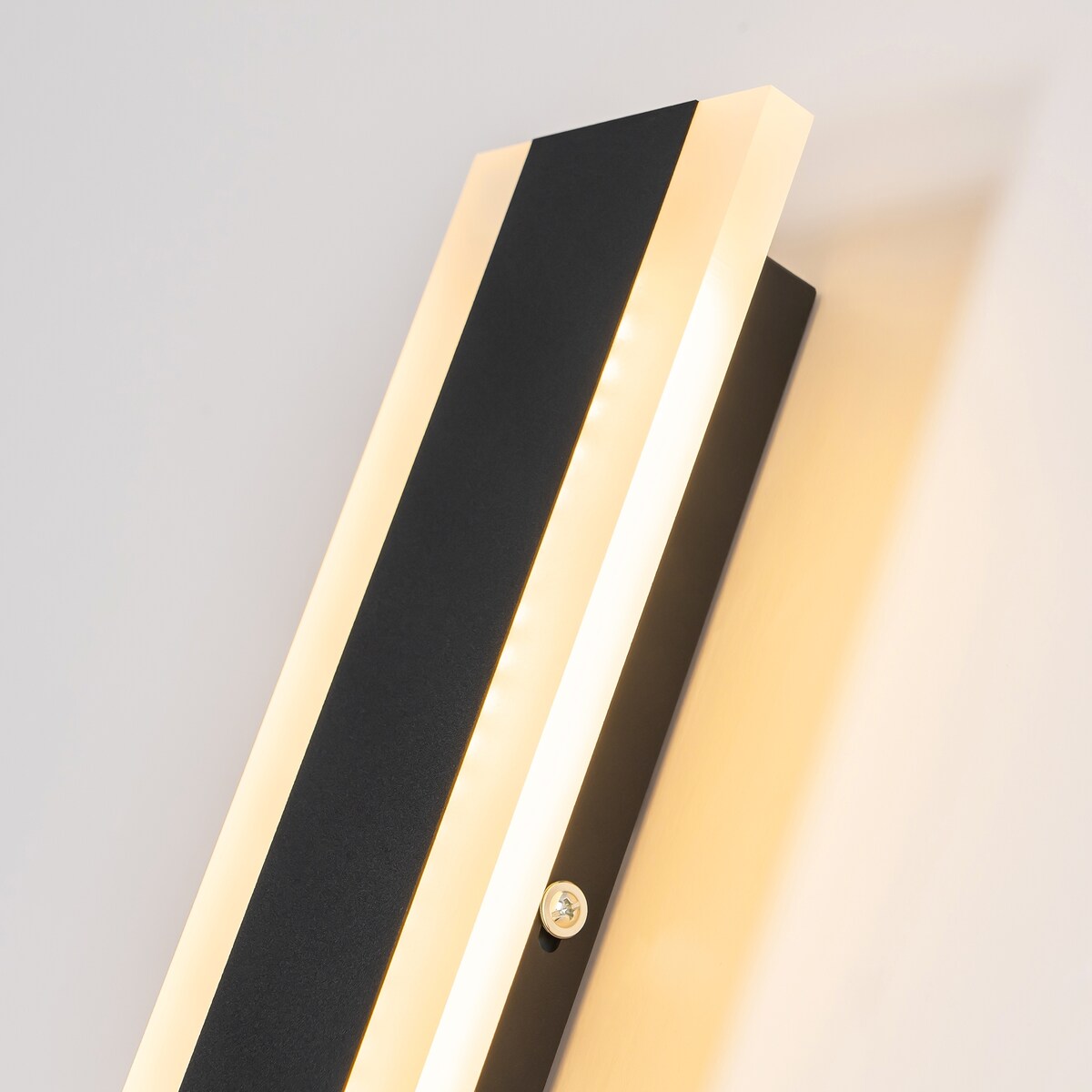 1-Light Modern Linear Strip Acrylic 3000K IP65 Integrated LED Warm Light Waterproof Outdoor Wall Light