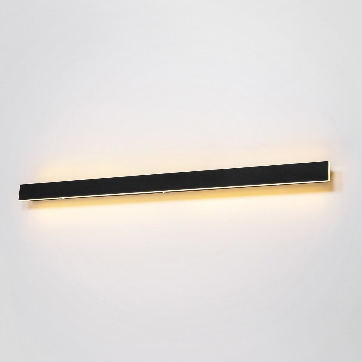 1-Light Modern Linear Strip Acrylic 3000K IP65 Integrated LED Warm Light Waterproof Outdoor Wall Light
