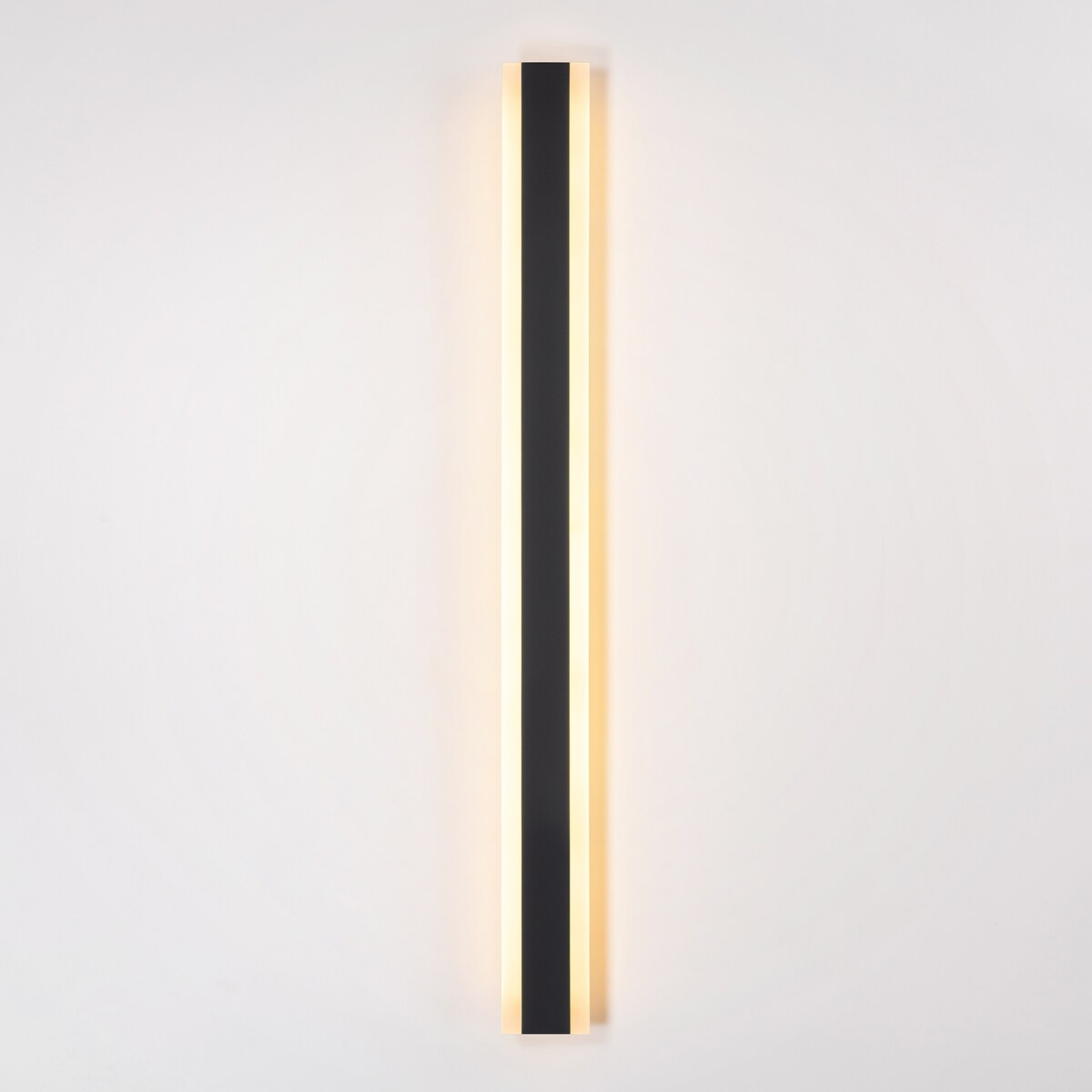 1-Light Modern Linear Strip Acrylic 3000K IP65 Integrated LED Warm Light Waterproof Outdoor Wall Light