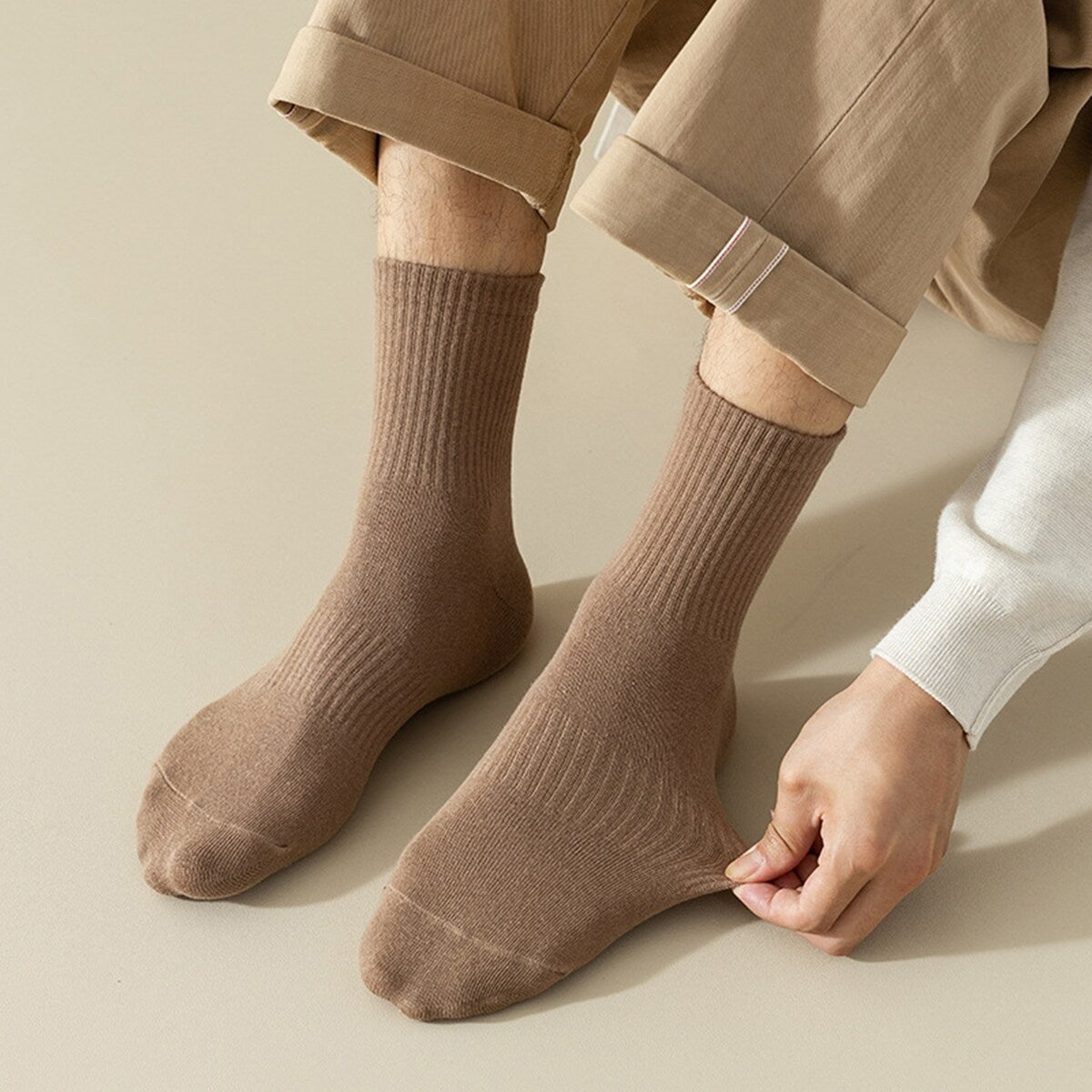 1 Pair Autumn Winter Unisex Socks Middle Tube Solid Color Moisture Absorption Stretchy Men Women Knitted Socks For Daily
