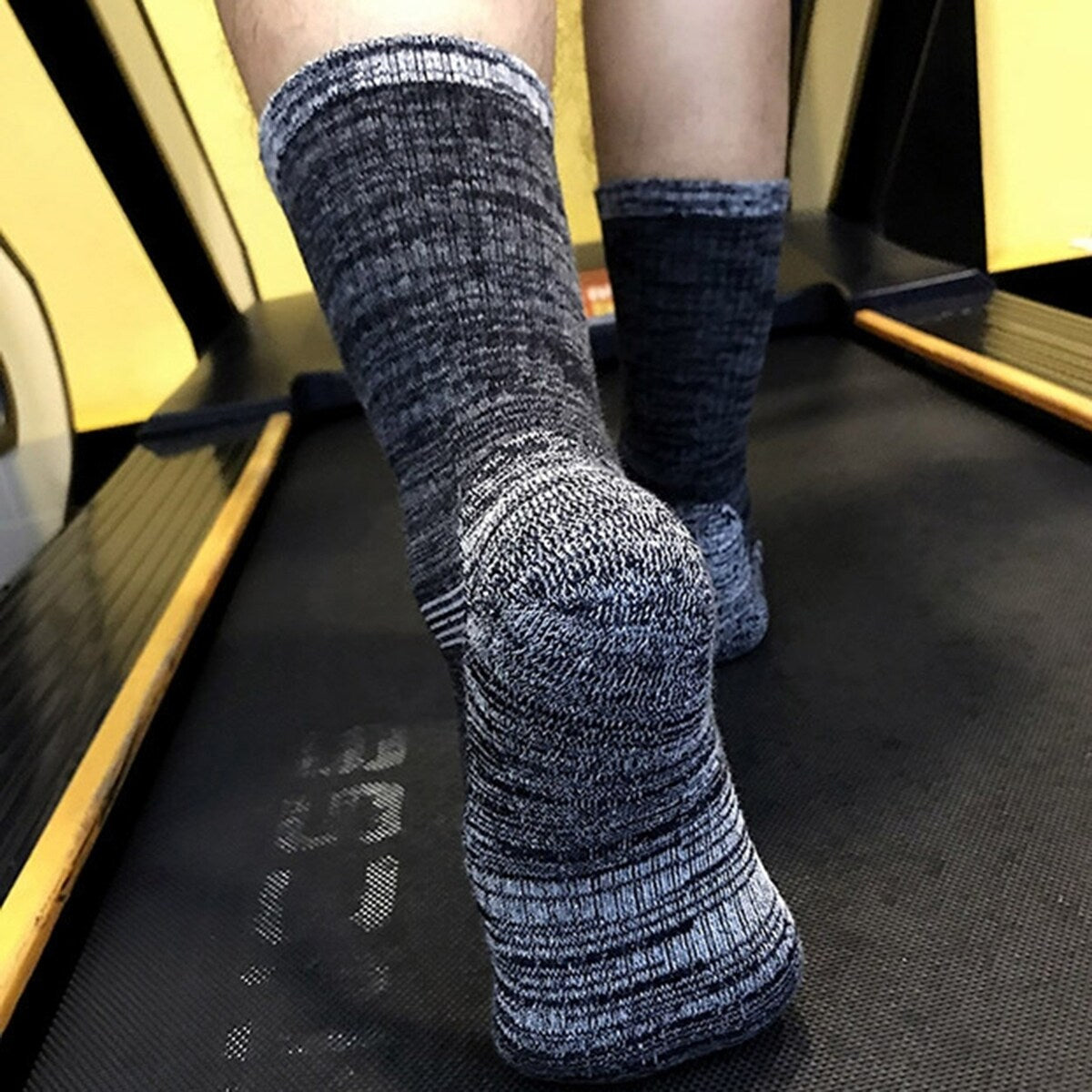 1 Pair Men Winter Sports Socks MidTube Thickened Soft AntiSlip Elastic Patchwork Color Matching No Basketball
