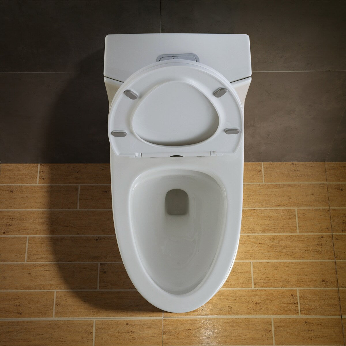 1.28 GPM One-Piece Elongated Toilet, Soft Close Seat Included , 28"x15"x28"