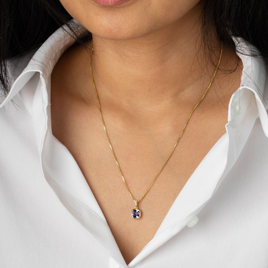 1.50 ct Natural Tanzanite and Diamond Pendant 14k Yellow Gold