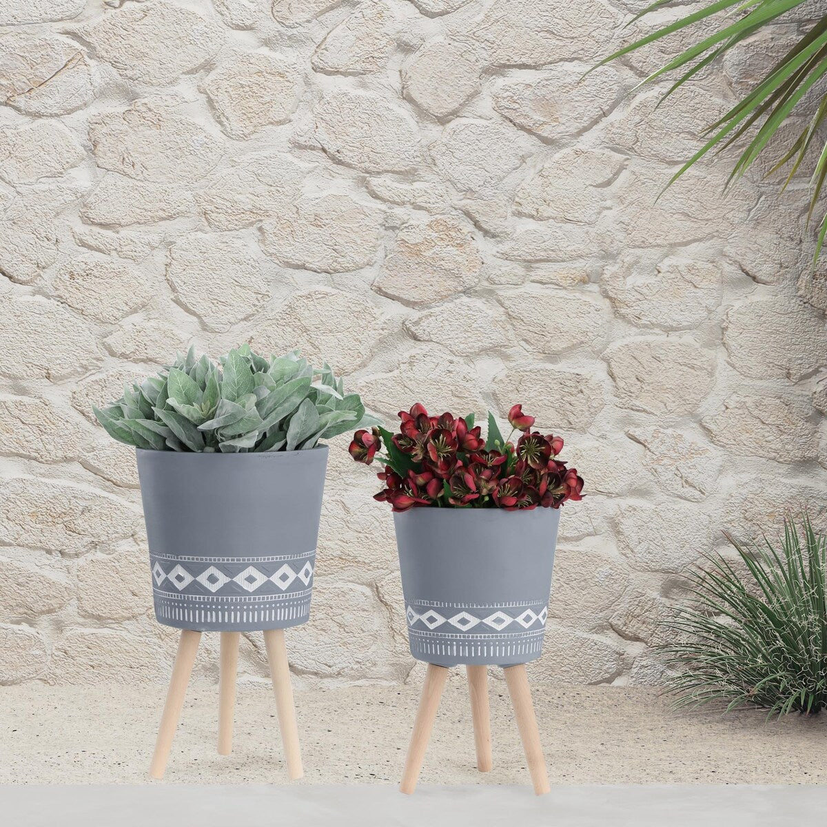 10/12" Diamond Ceramic Planter with Wood Legs,Set of 2