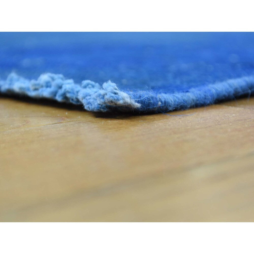 Shahbanu Rugs Hand-Knotted Pure Wool Overdyed Bakhtiari Worn Oriental Rug (5'5x9'1)