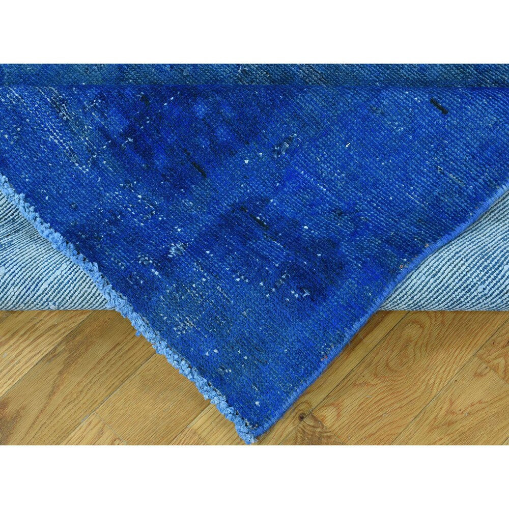 Shahbanu Rugs Hand-Knotted Pure Wool Overdyed Bakhtiari Worn Oriental Rug (5'5x9'1)