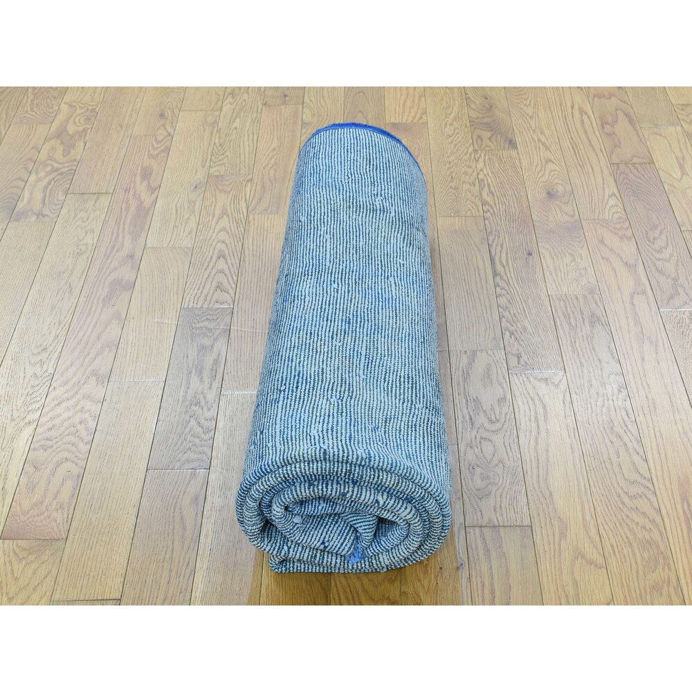 Shahbanu Rugs Hand-Knotted Pure Wool Overdyed Bakhtiari Worn Oriental Rug (5'5x9'1)