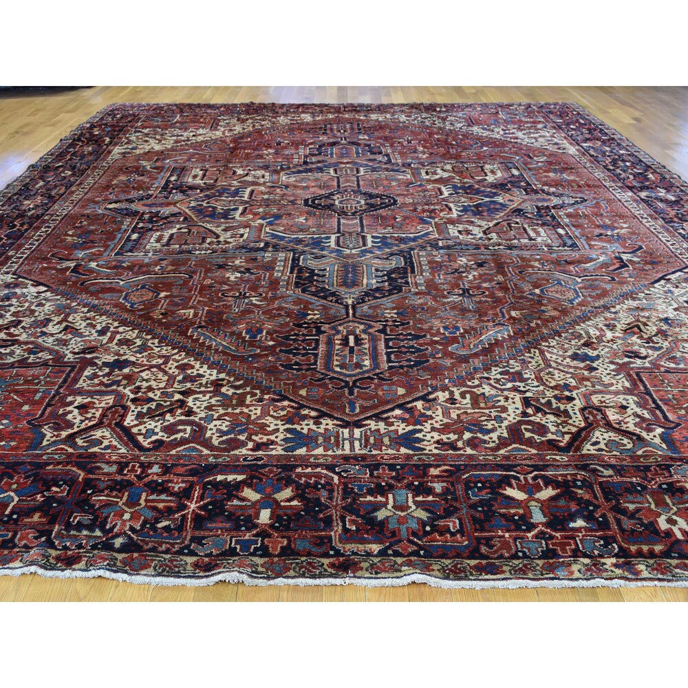 Shahbanu Rugs Semi-antique Persian Heriz Oversize Hand-knotted Rug (11'1 x 14'2)