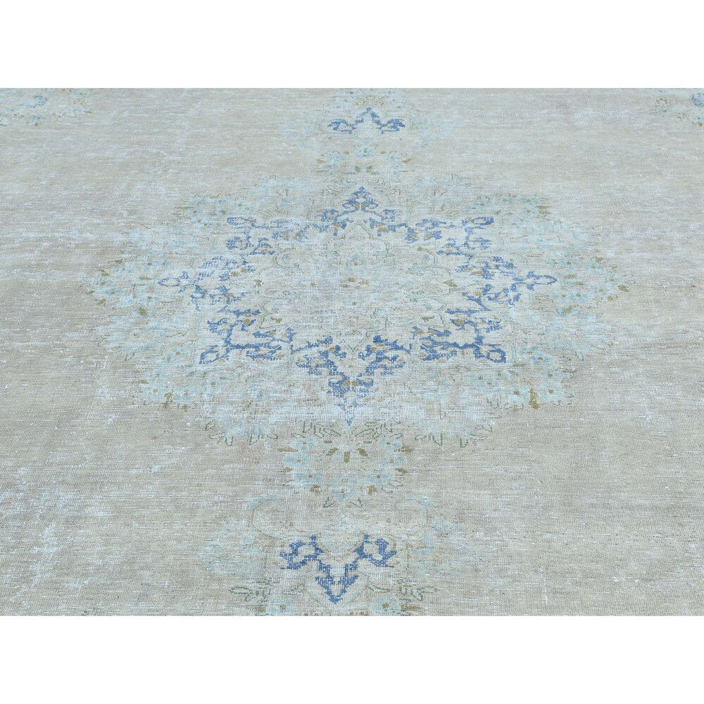 Shahbanu Rugs Kerman Whitewash Hand-knotted Wool Zero Pile Shaved Thin Rug (9'8 x 13'2)