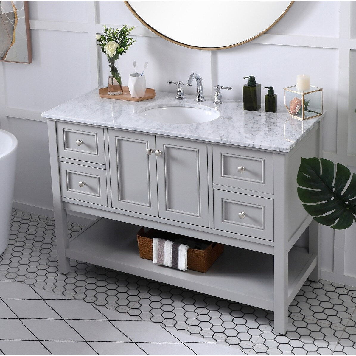 19 inch Single bathroom vanity in driftwood