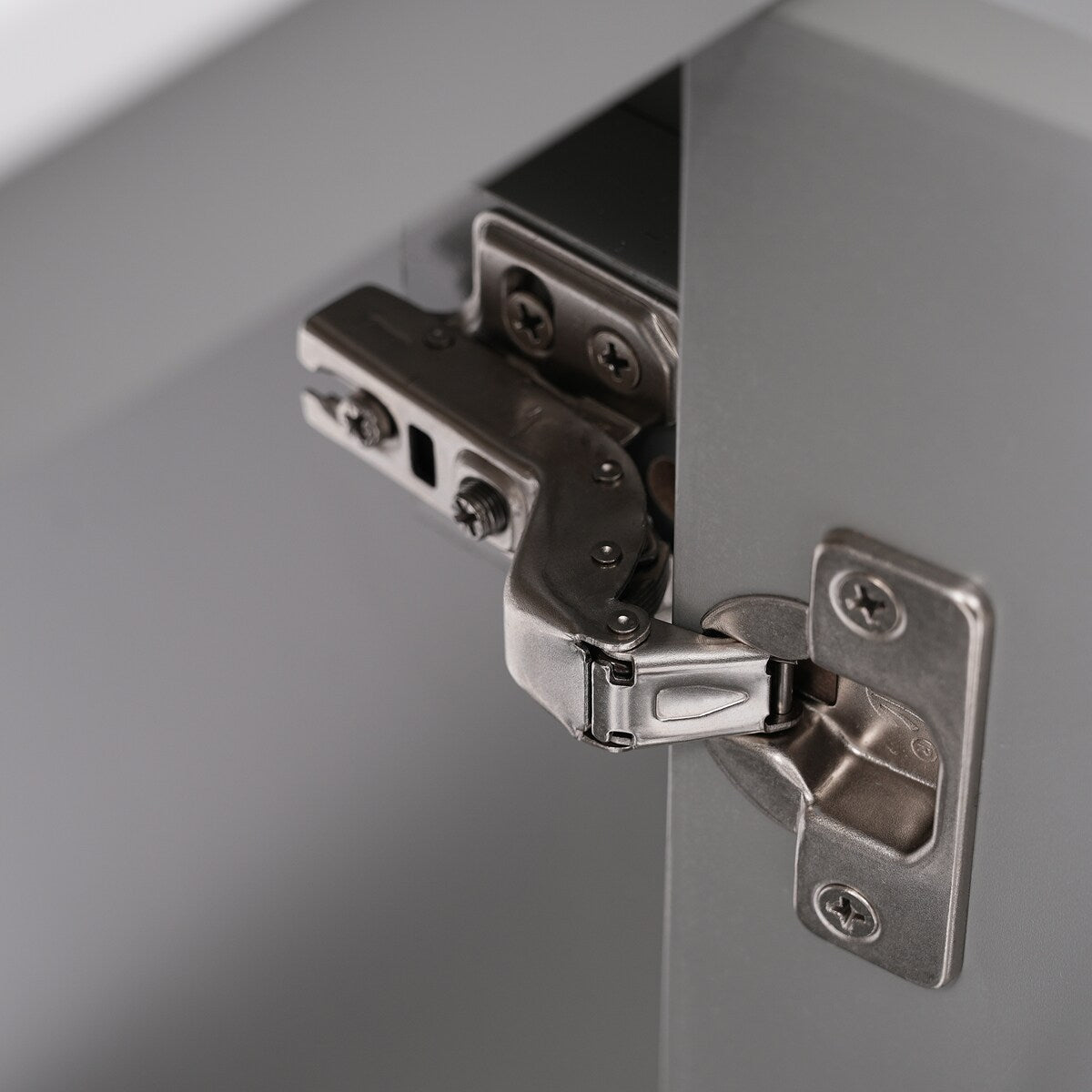 20" Modern Small Bathroom Vanity Cabinet With Ceramic Basin - 20"*15.5"*33.3", Ample Storage, 1 Soft-Close Door
