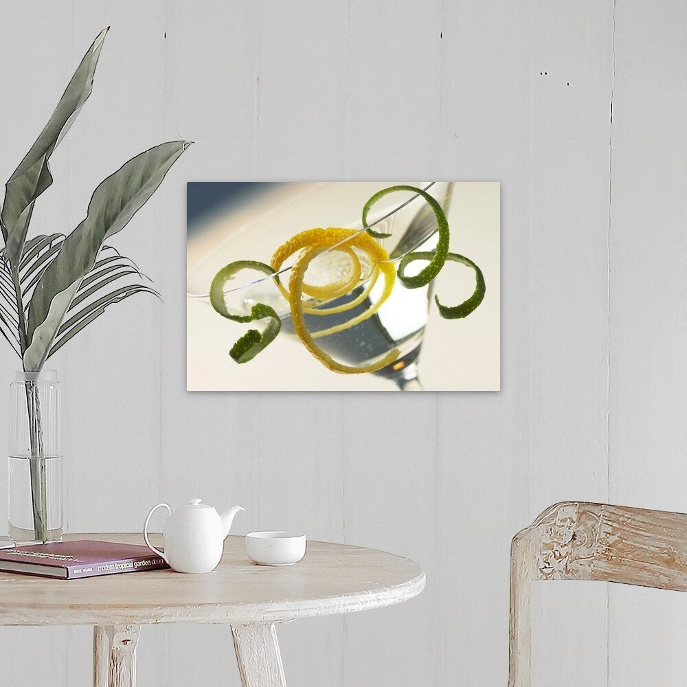 "Martini and with a twist" Canvas Wall Art