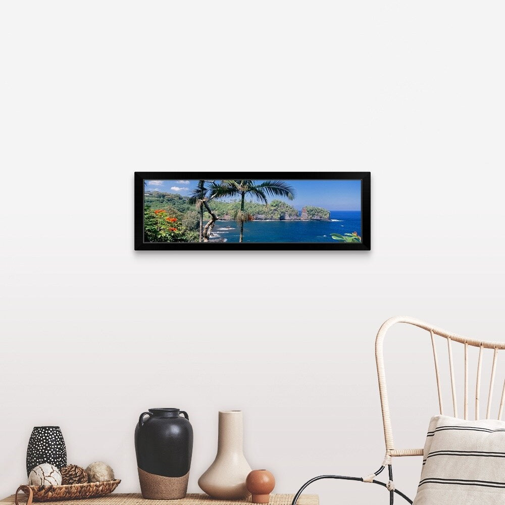 "Onomea Bay Hilo HI" Black Framed Print