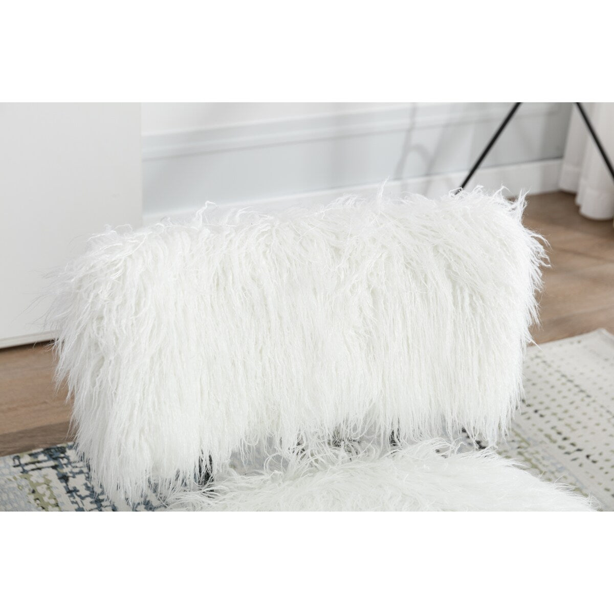 25.2"Wide Faux Fur Plush Nursery Rocking Chair, Baby Nursing Chair with Metal Rocker, Fluffy Upholstered Glider Chair