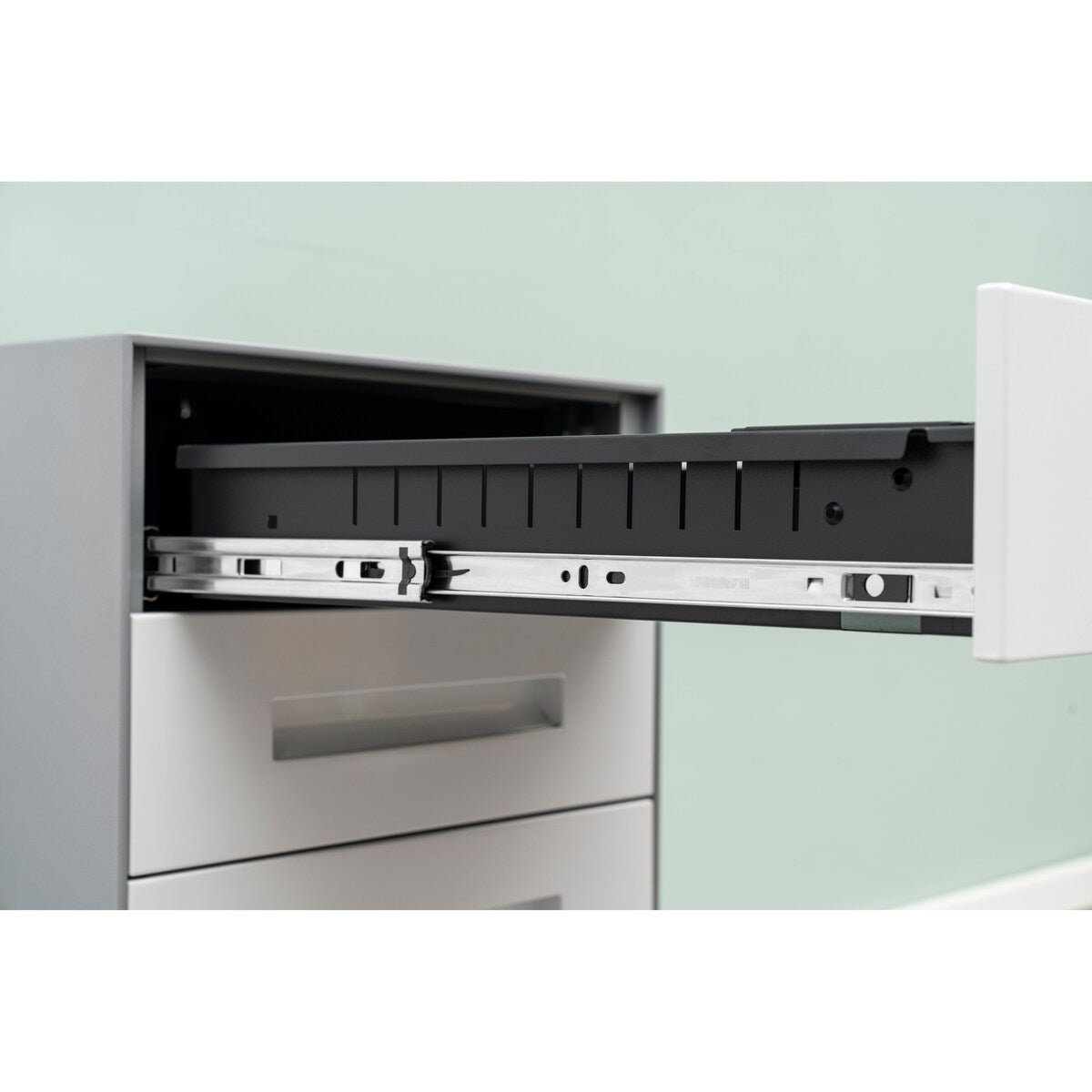 3 Drawer Mobile File Cabinet with Lock Steel File Cabinet for Legal/Letter/A4/F4 Size