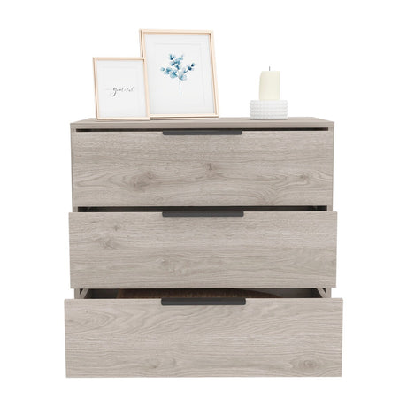 3 Drawers Dresser And Superior Top