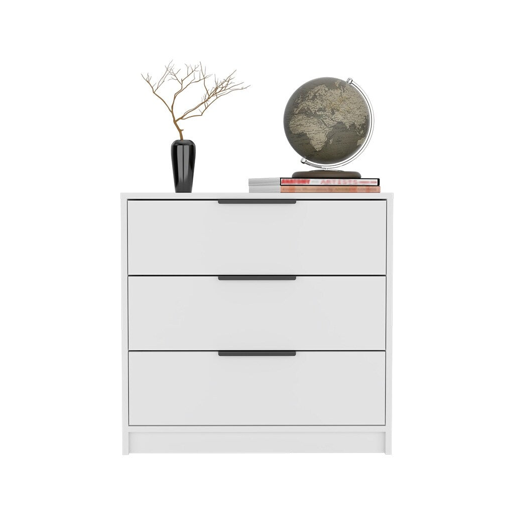 3 Drawers Dresser And Superior Top