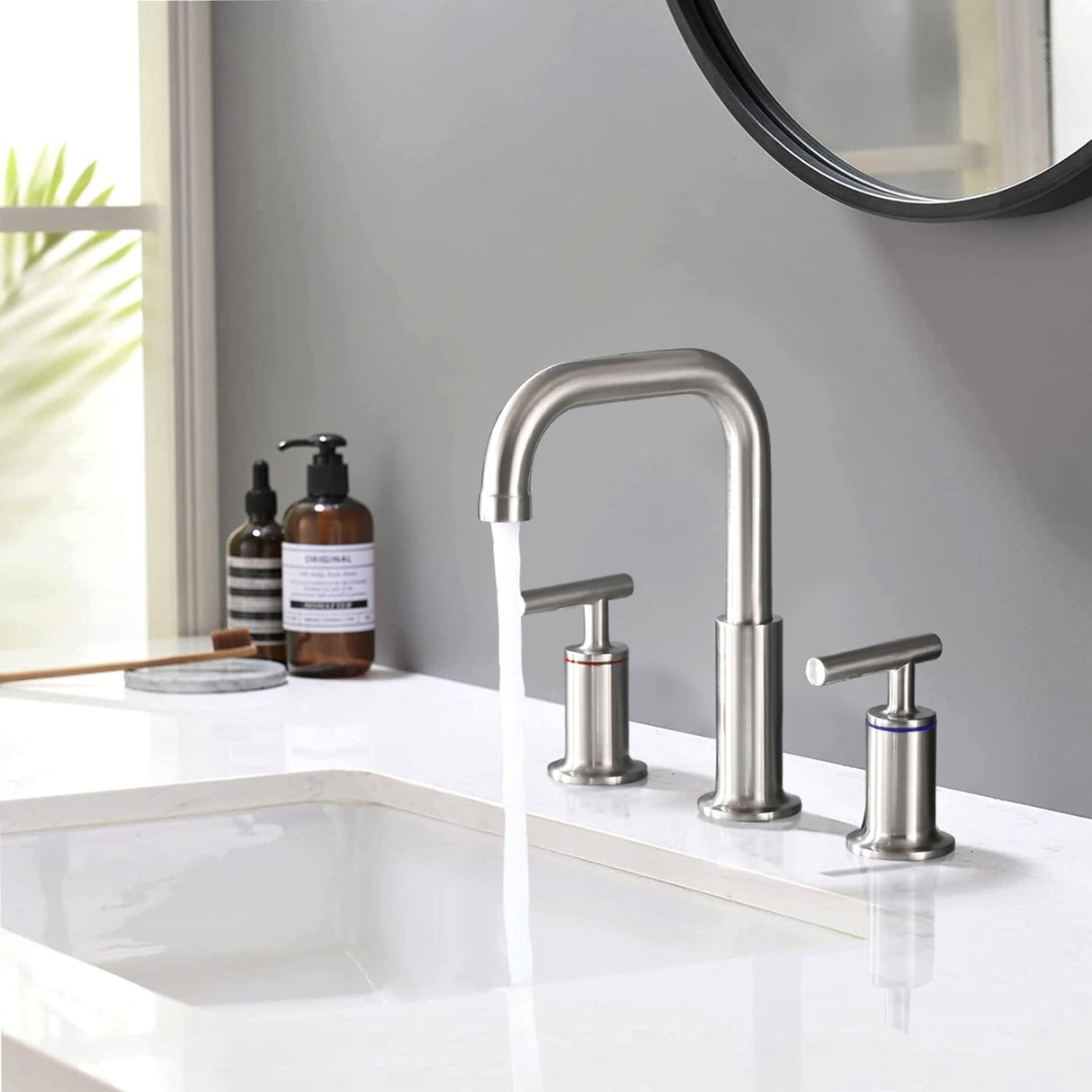 3 Holes Bathroom Sink Faucet With Drain Assembly 8 Inch Widespread Bathroom Faucets 2 Handle Modern Lavatory Basin Vanity Taps