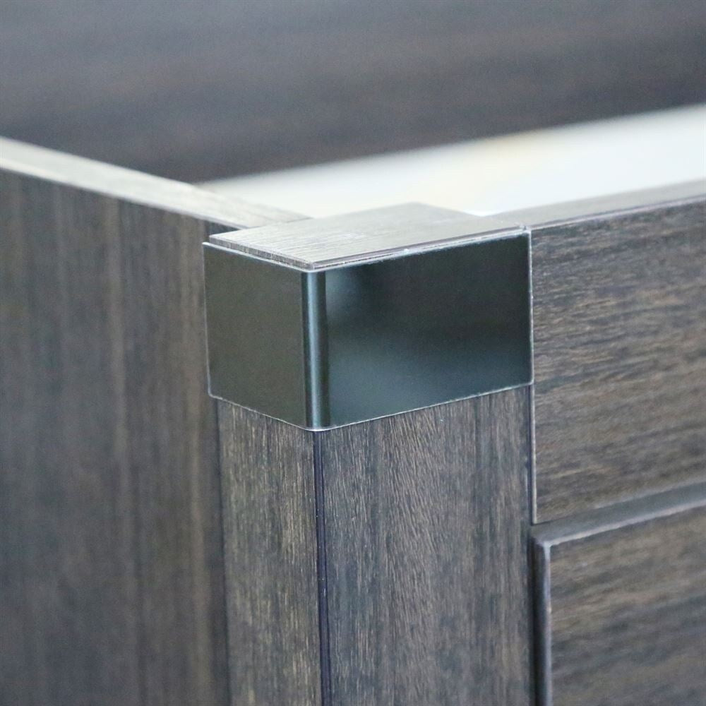 31" Single Vanity In Dark Gray Rg Finish Top With White Quartz And Oval Sink