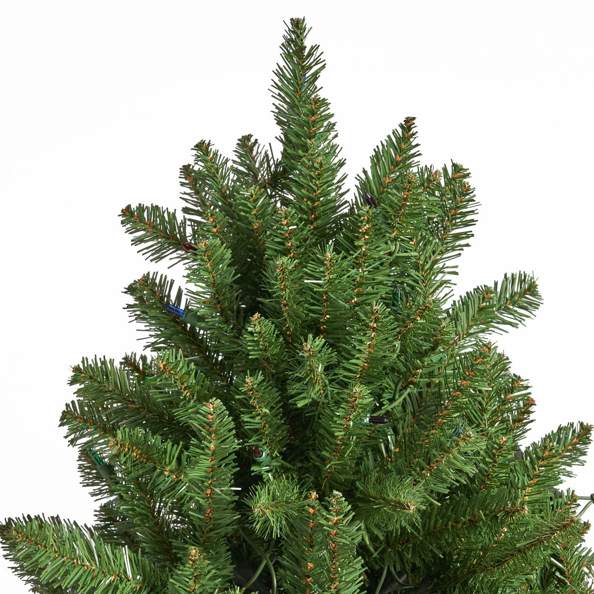 4.5-foot Norway Spruce Pre-Lit String Light or Unlit Hinged Artificial Christmas Tree by Christopher Knight Home