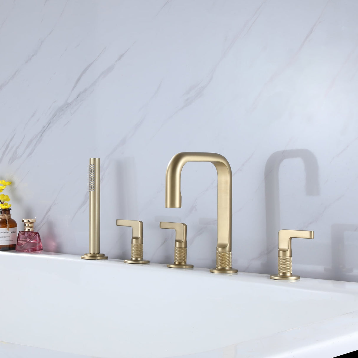 Luxury 5-Hole 3-Handle Bathtub Faucet with Handheld Spray