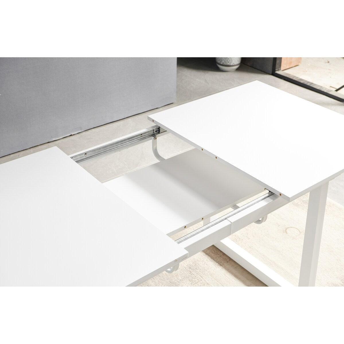 5 Pieces Dining Set,Table Metal Leg Dining Table for 4-6 people with MDF Table Top,Pedestal Dining Table