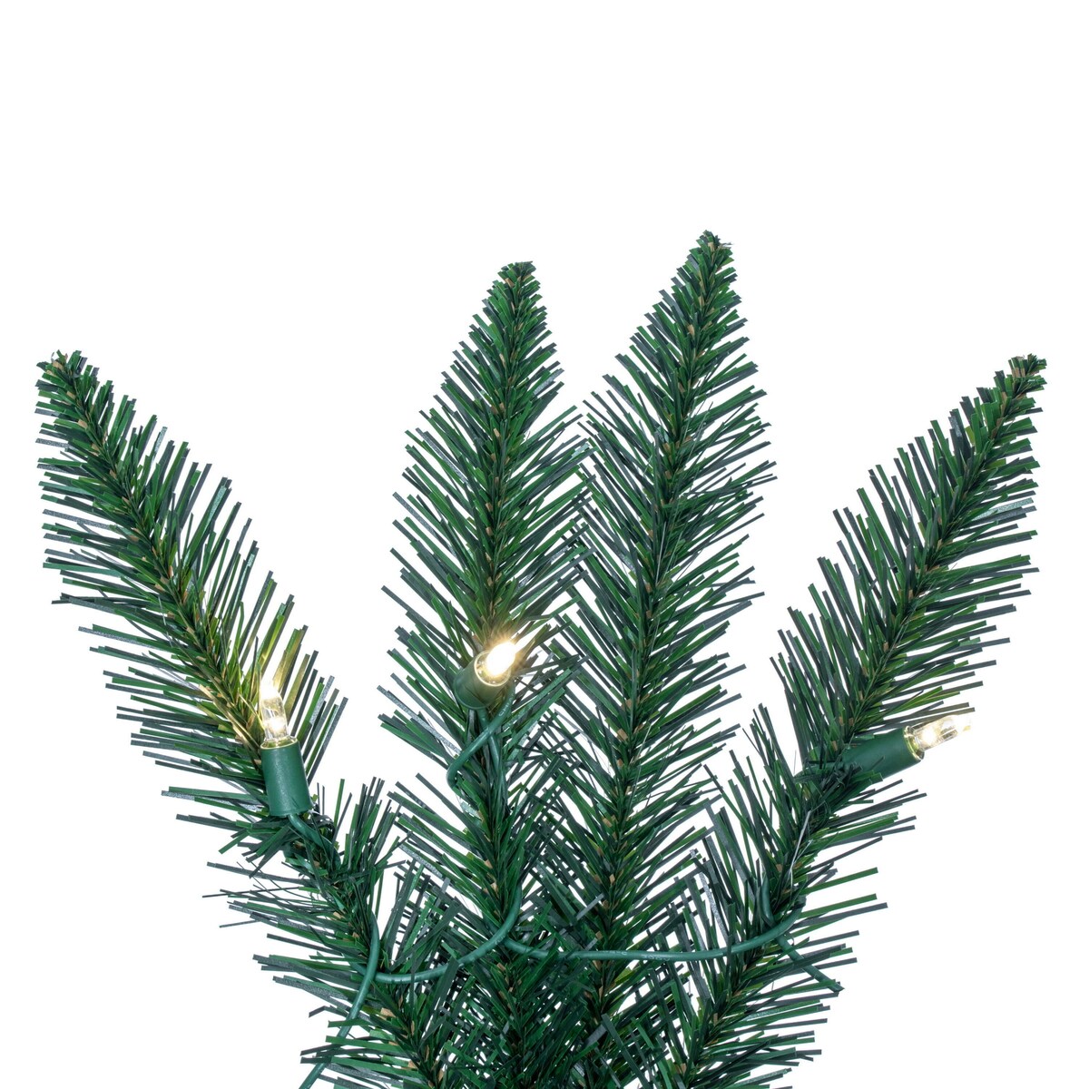 7.5' x 23" Durham Pole Pine Tree with 250 Warm White LED Lights