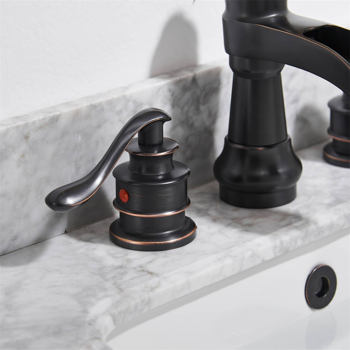 8 Inch Widespread Bathroom Faucet With Drain Assembly Double Handle Waterfall Bathroom Sink Faucets 3 Holes Elegent Basin Taps