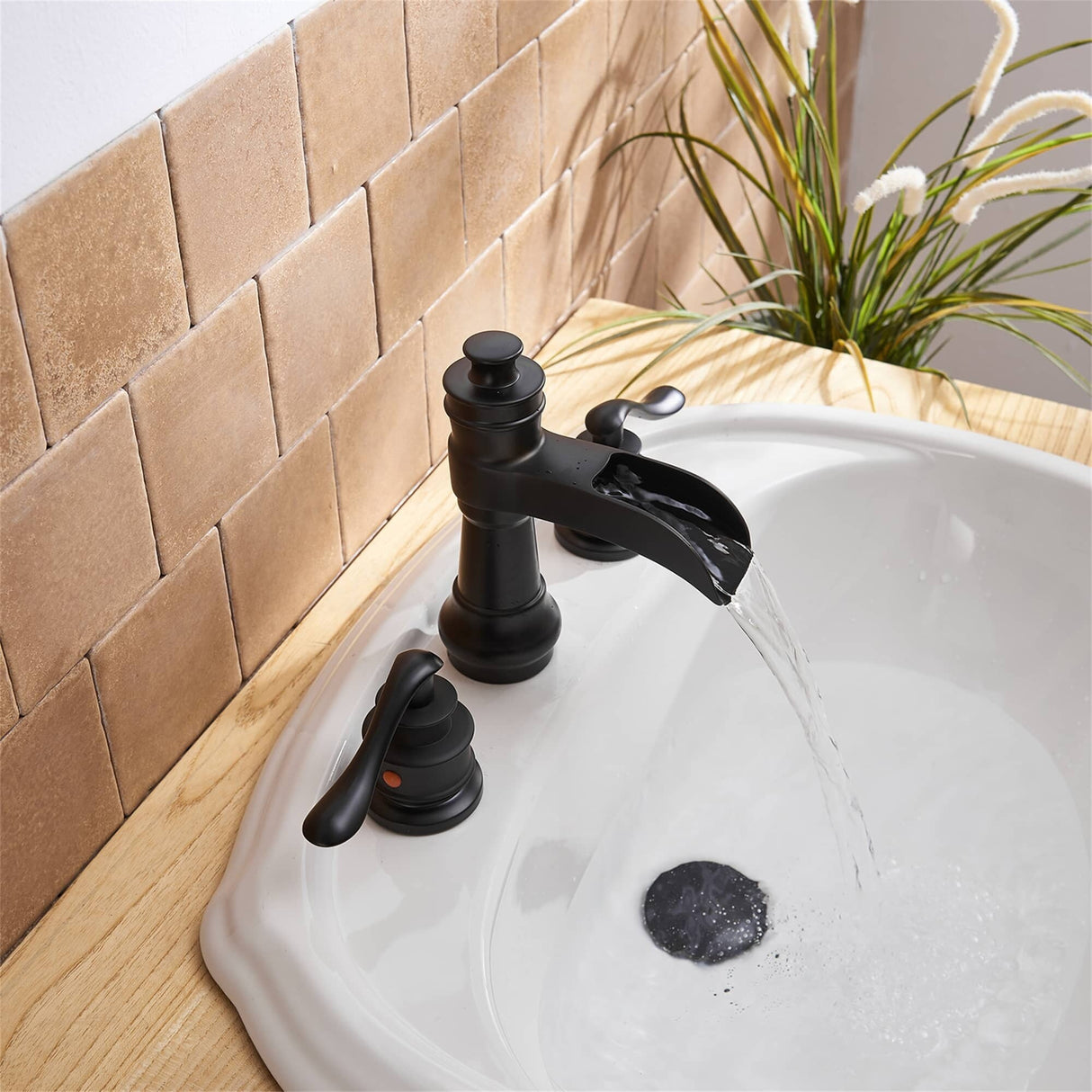 8 Inch Widespread Bathroom Faucet With Drain Assembly Double Handle Waterfall Bathroom Sink Faucets 3 Holes Elegent Basin Taps