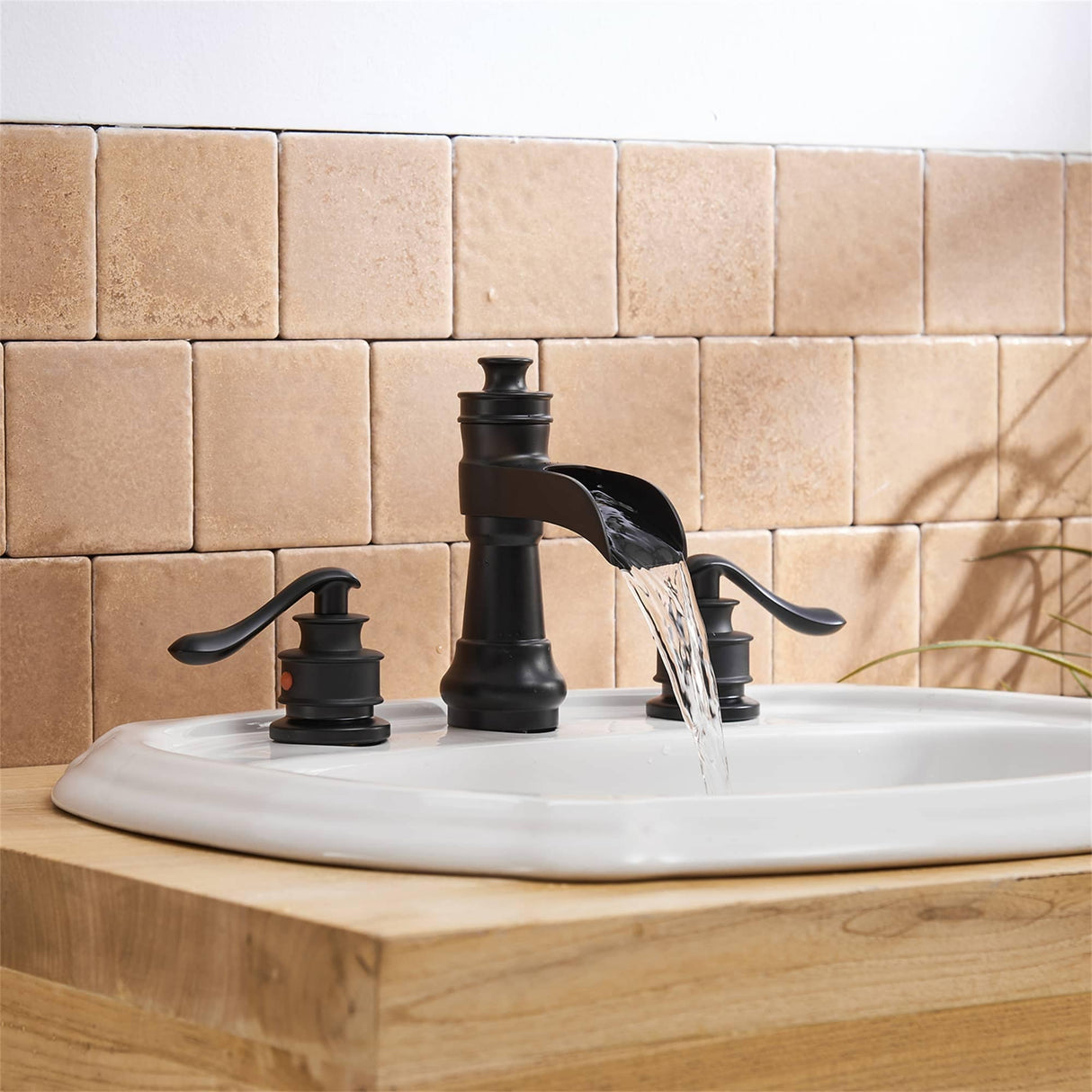 8 Inch Widespread Bathroom Faucet With Drain Assembly Double Handle Waterfall Bathroom Sink Faucets 3 Holes Elegent Basin Taps