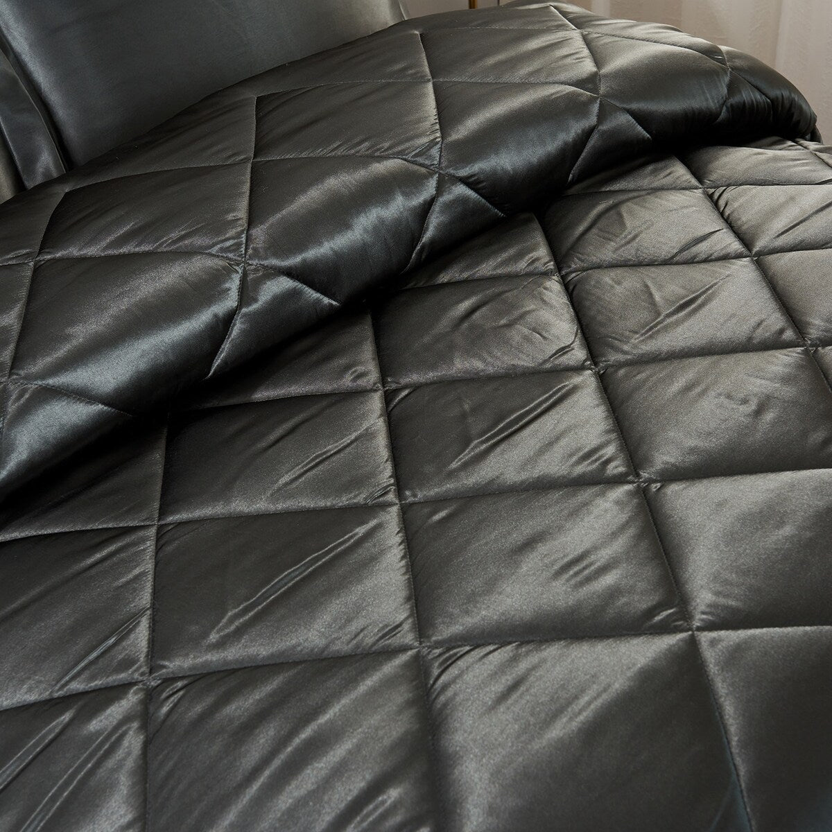 8 Piece Luxury Silky Satin Comforter Set