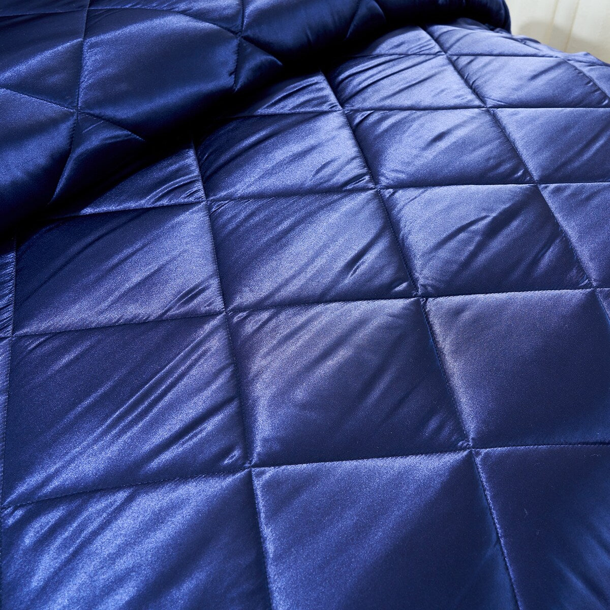 8 Piece Luxury Silky Satin Comforter Set