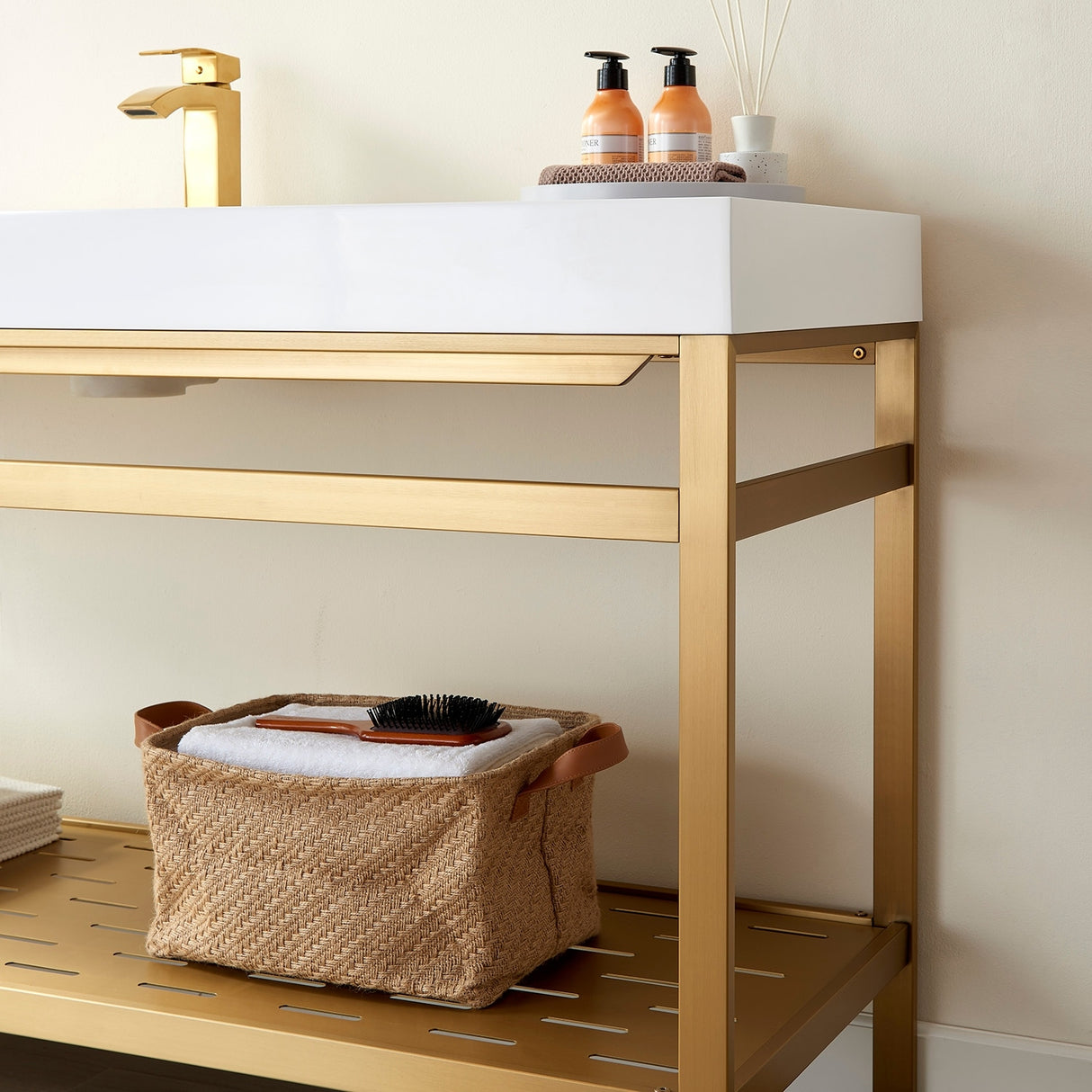 Ablitas 60" Single Vanity in Metal with Stone Sink Top