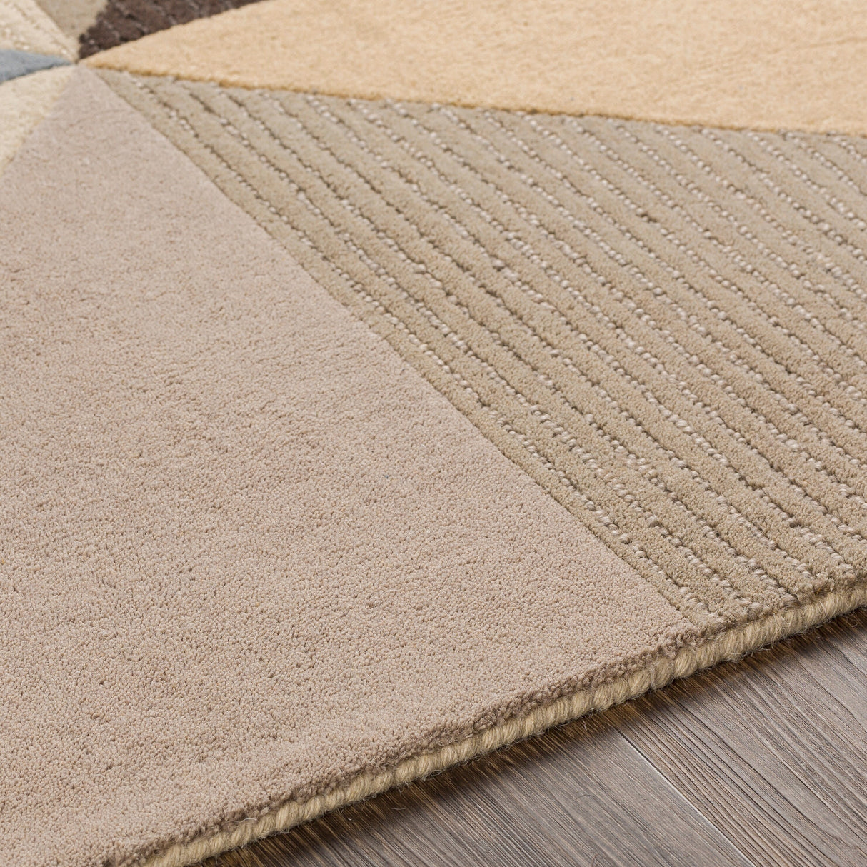 Artistic Weavers Adams Hand Tufted Geometric Wool Rug