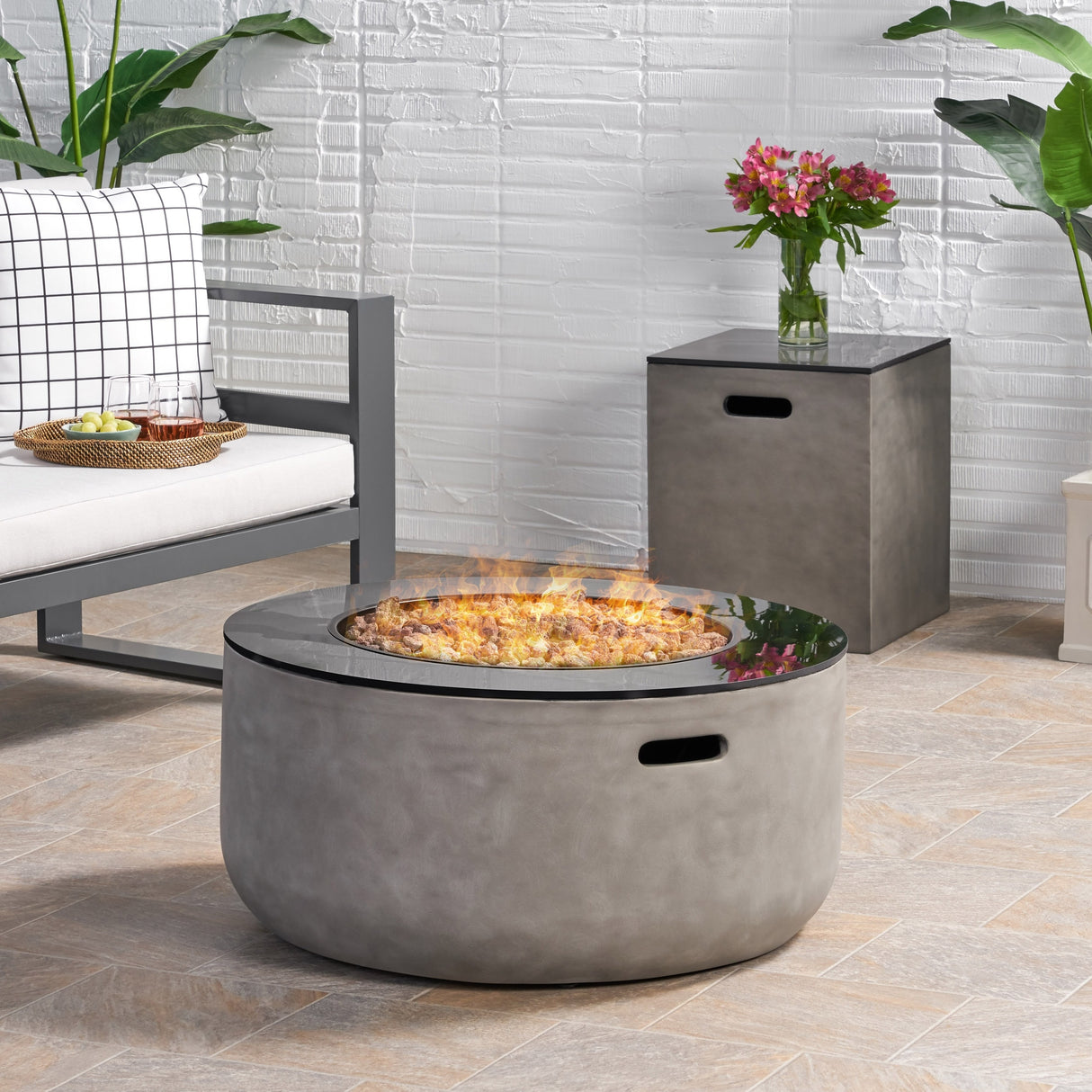 Adio Outdoor Modern 31-inch Circular Fire Pit by Christopher Knight Home - 31.10" W x 31.00" L x 15.00" H