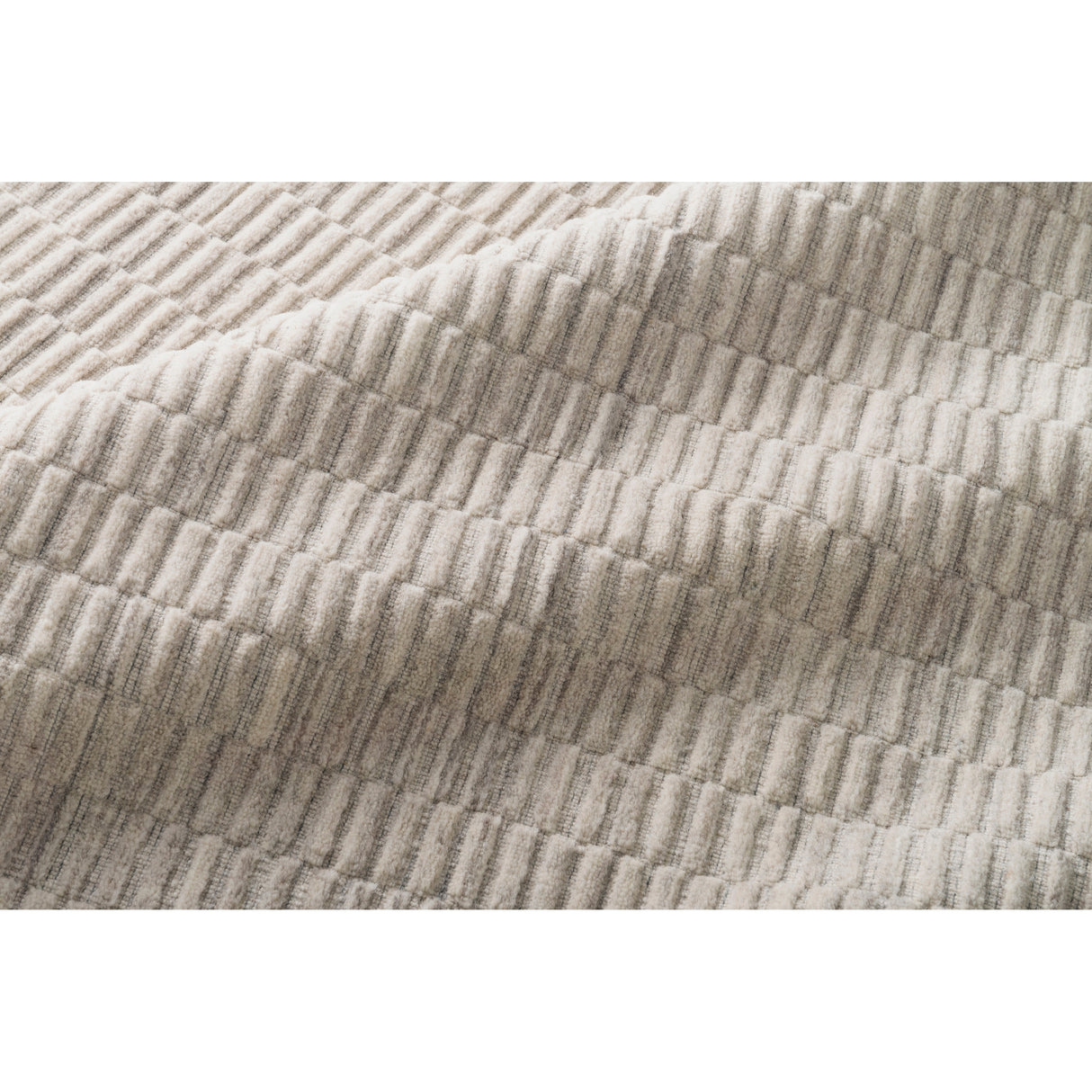 Alexander Home Franklin Farmhouse Hand-Loomed 100% Undyed Wool Area Rug