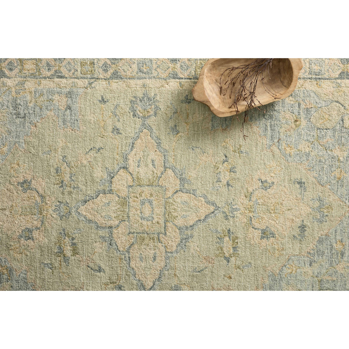 Alexander Home Hand-hooked Traditional Mosaic Wool Rug