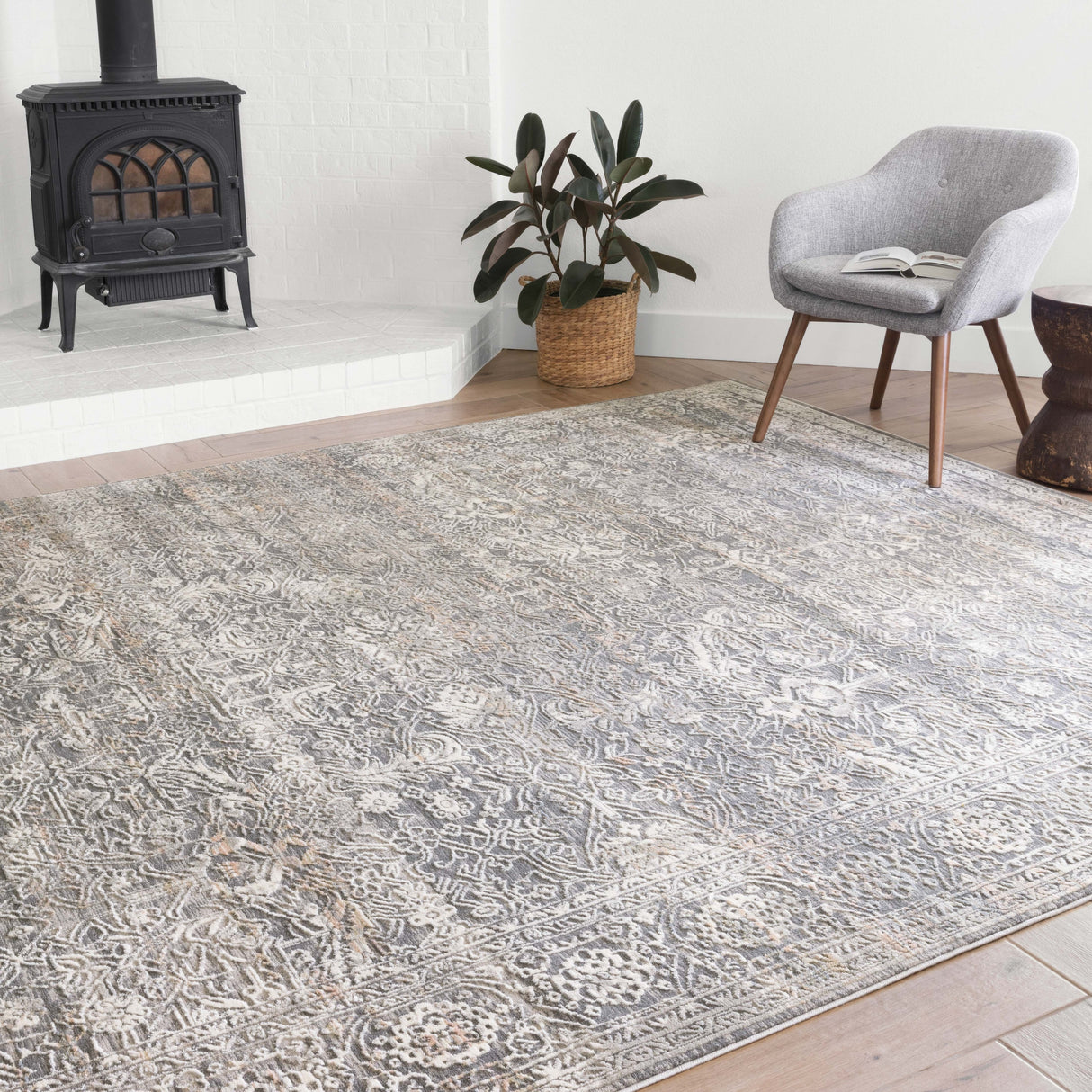 Alexander Home Heather Traditional Dimensional Area Rug