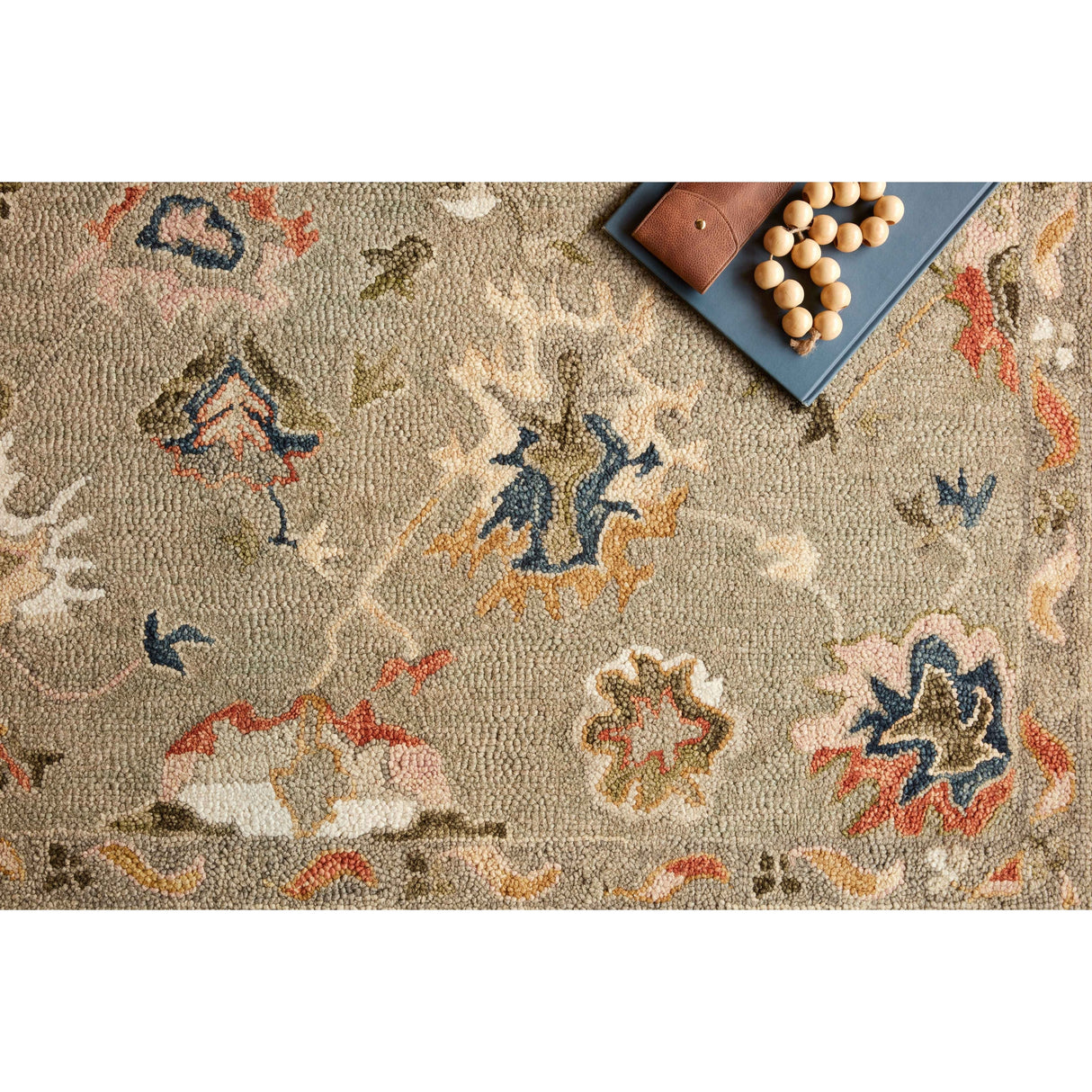 Alexander Home Megan Traditional Floral Area Rug