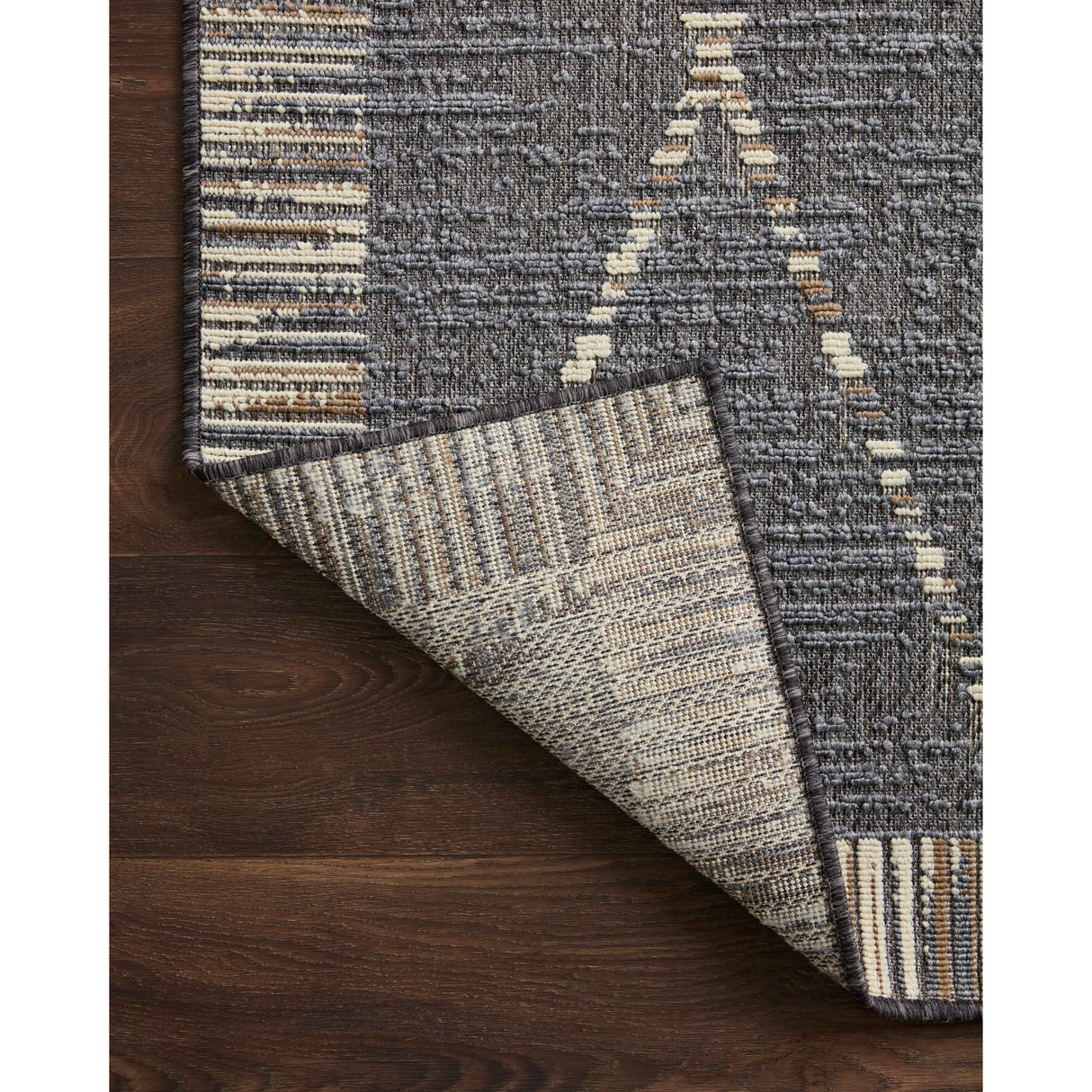 Alexander Home Renee Modern Diamond Indoor / Outdoor Rug