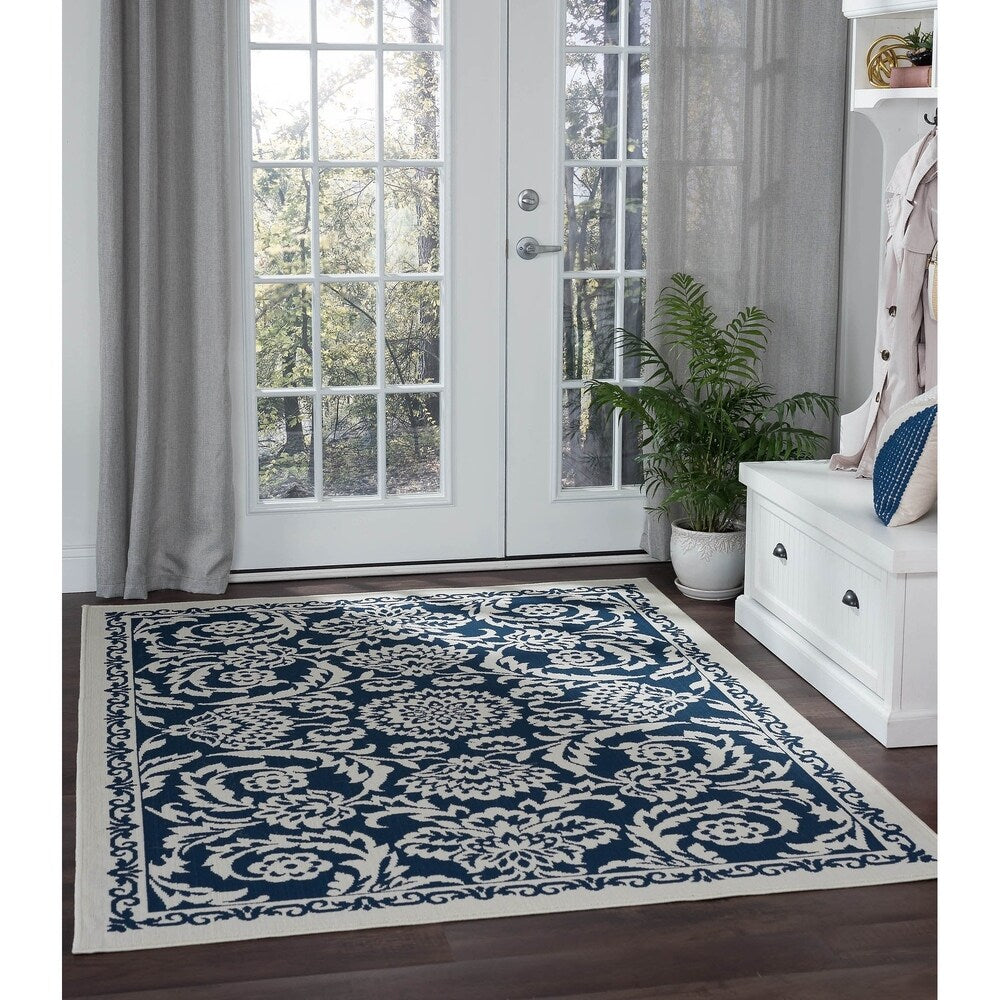 Garden Town Transitional Floral Indoor/Outdoor Area Rug - 7'10 x 10'3