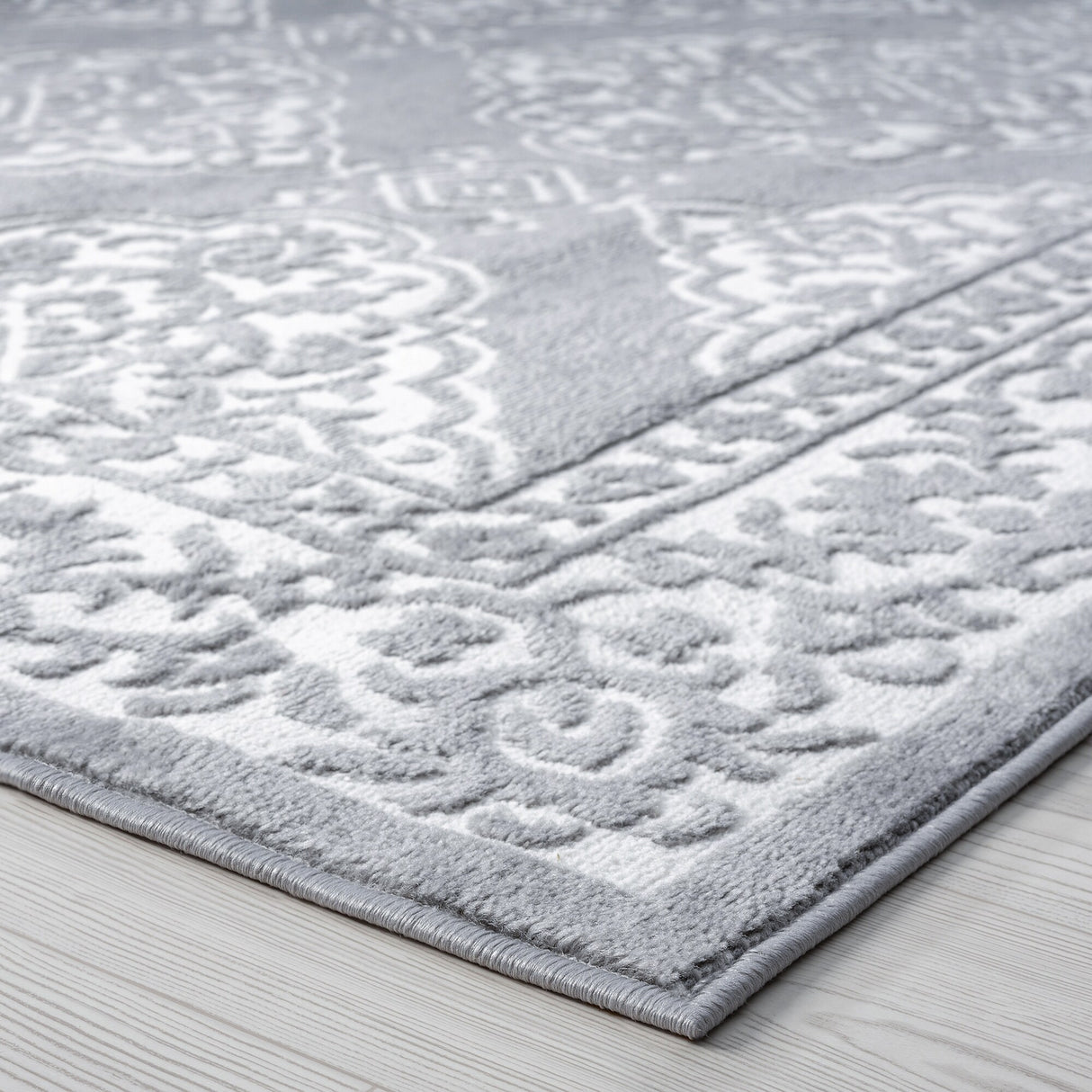 Wyman Farmhouse Floral Indoor Area Rug
