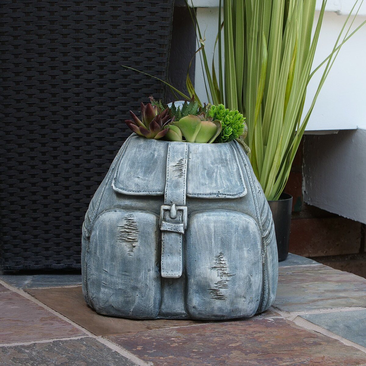 Alpine Corporation 12" Tall Indoor/Outdoor Denim Backpack with Snail Planter Yard Decoration, Blue