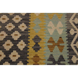 Amelia Gray/Ivory Hand-Woven Kilim Wool Rug - 5'7 x 7'6 - 5'7" x 7'6" - 5'7" x 7'6"