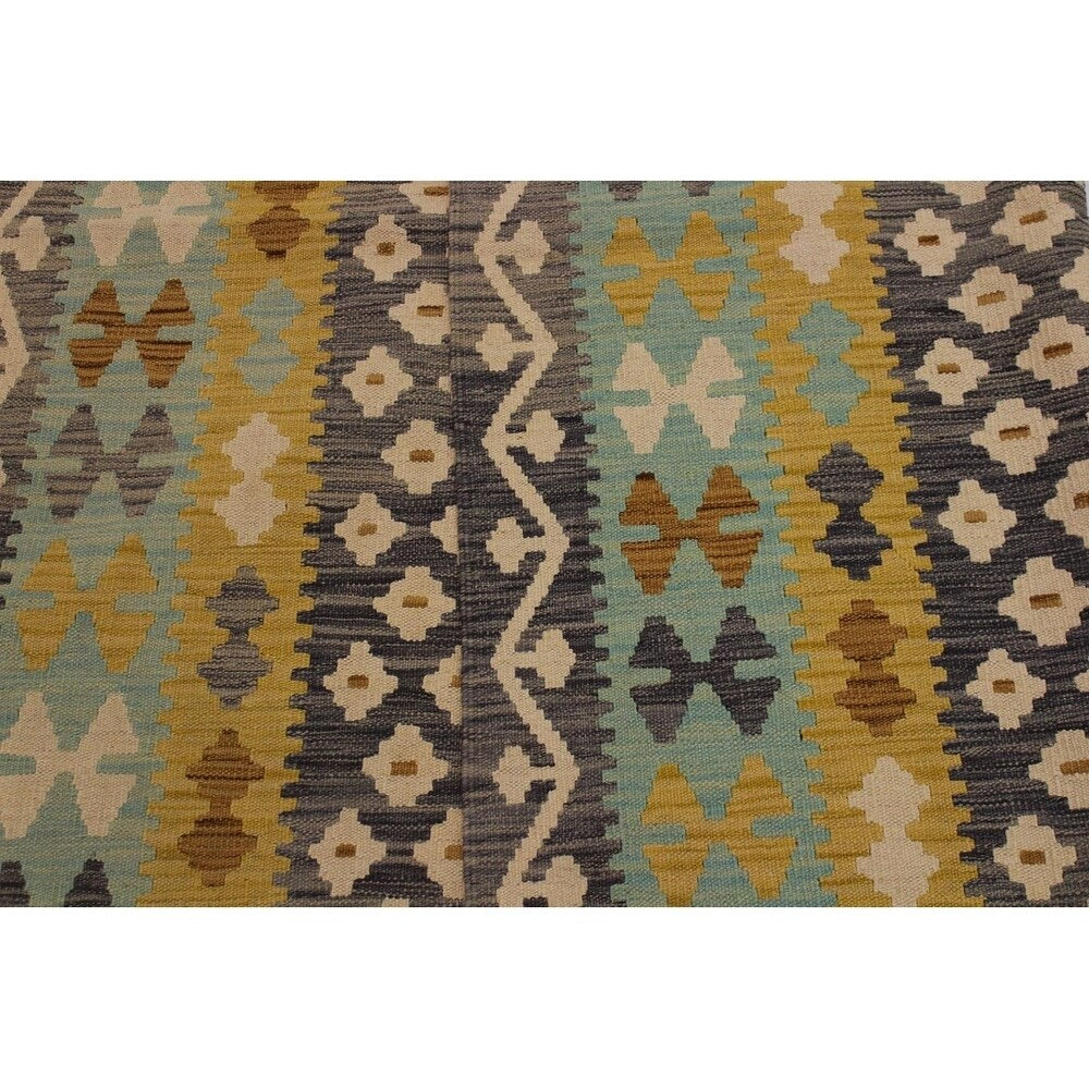Amelia Gray/Ivory Hand-Woven Kilim Wool Rug - 5'7 x 7'6 - 5'7" x 7'6" - 5'7" x 7'6"