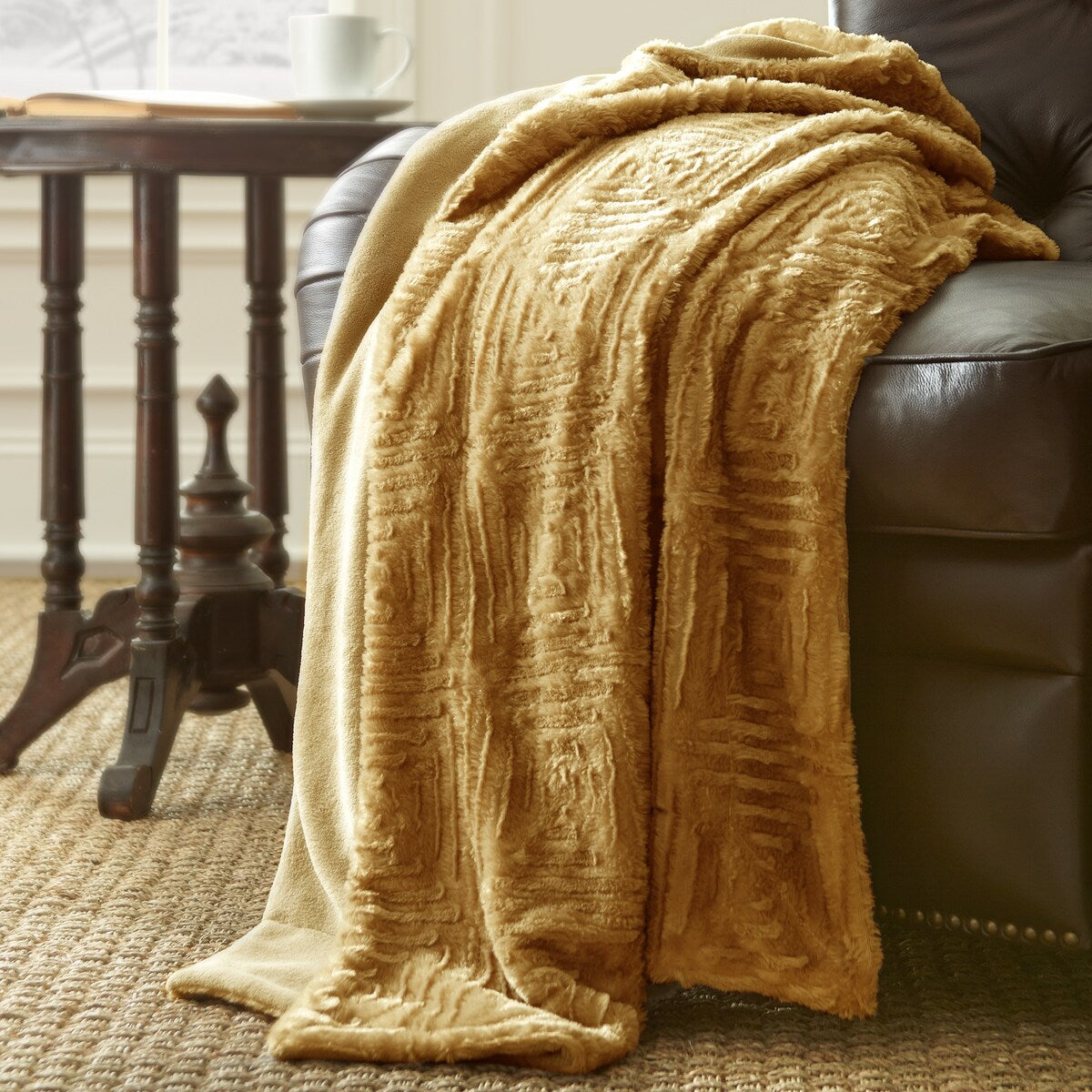 Modern Threads Plush and Cozy Faux Fur Throw