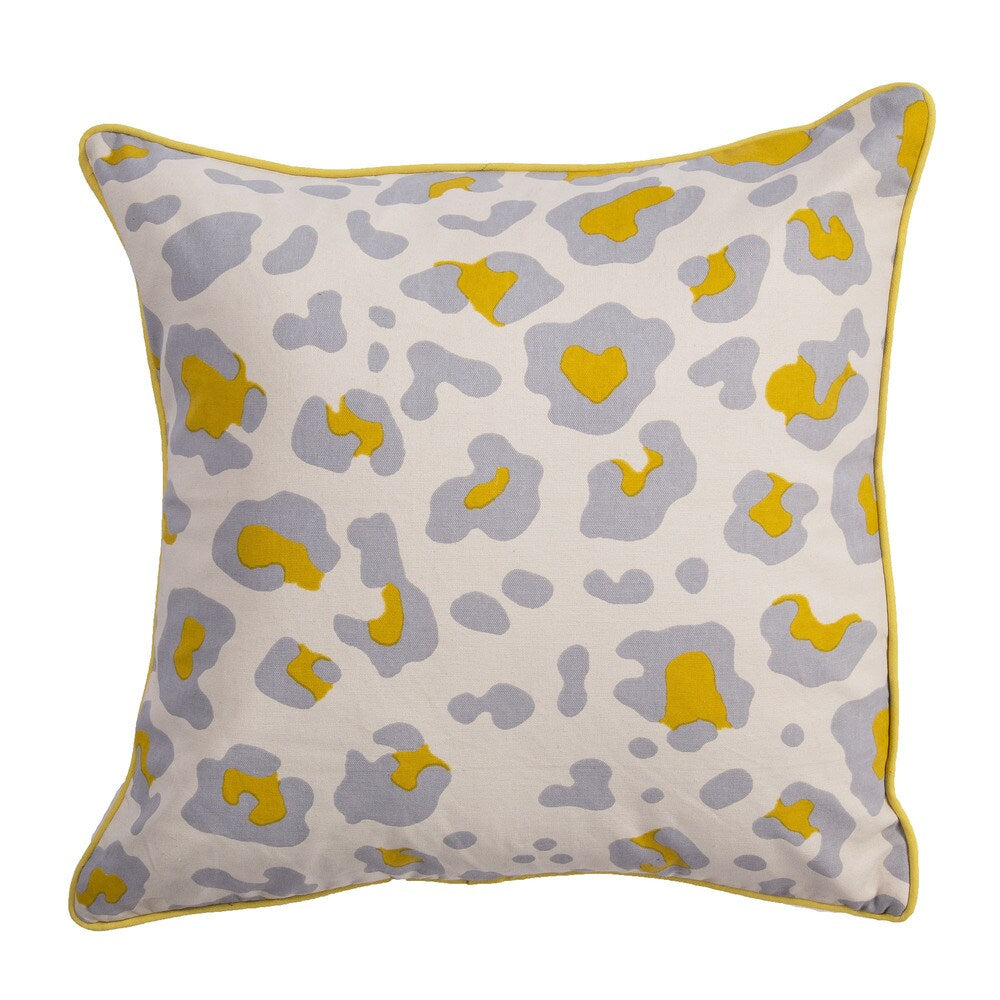 National Geographic Animal Print Pattern Whitecap Grey/ High Rise Cotton Polyester 22-inch Throw Pillow