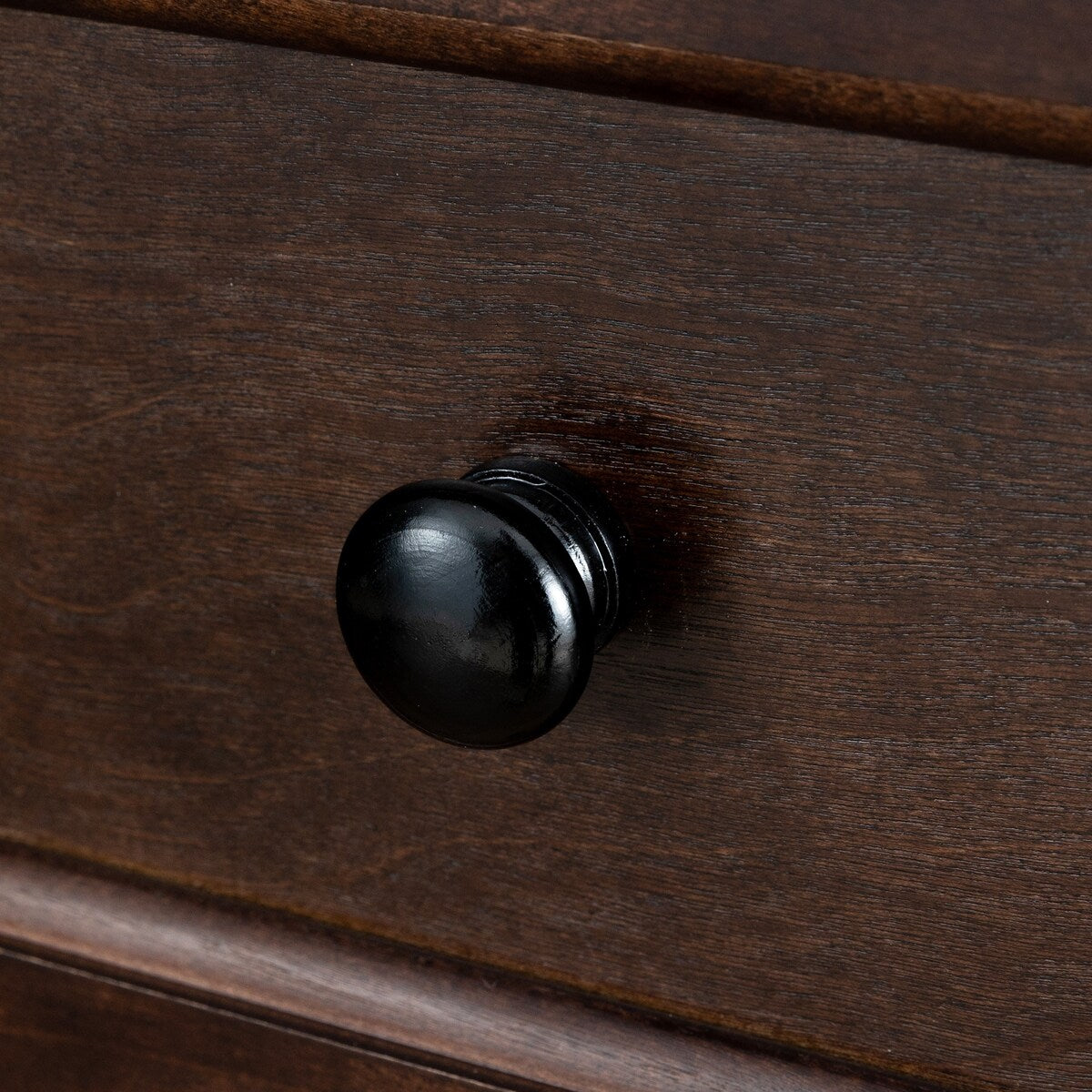 Antique Solid Wood 6-Drawer Dresser for Living Spaces